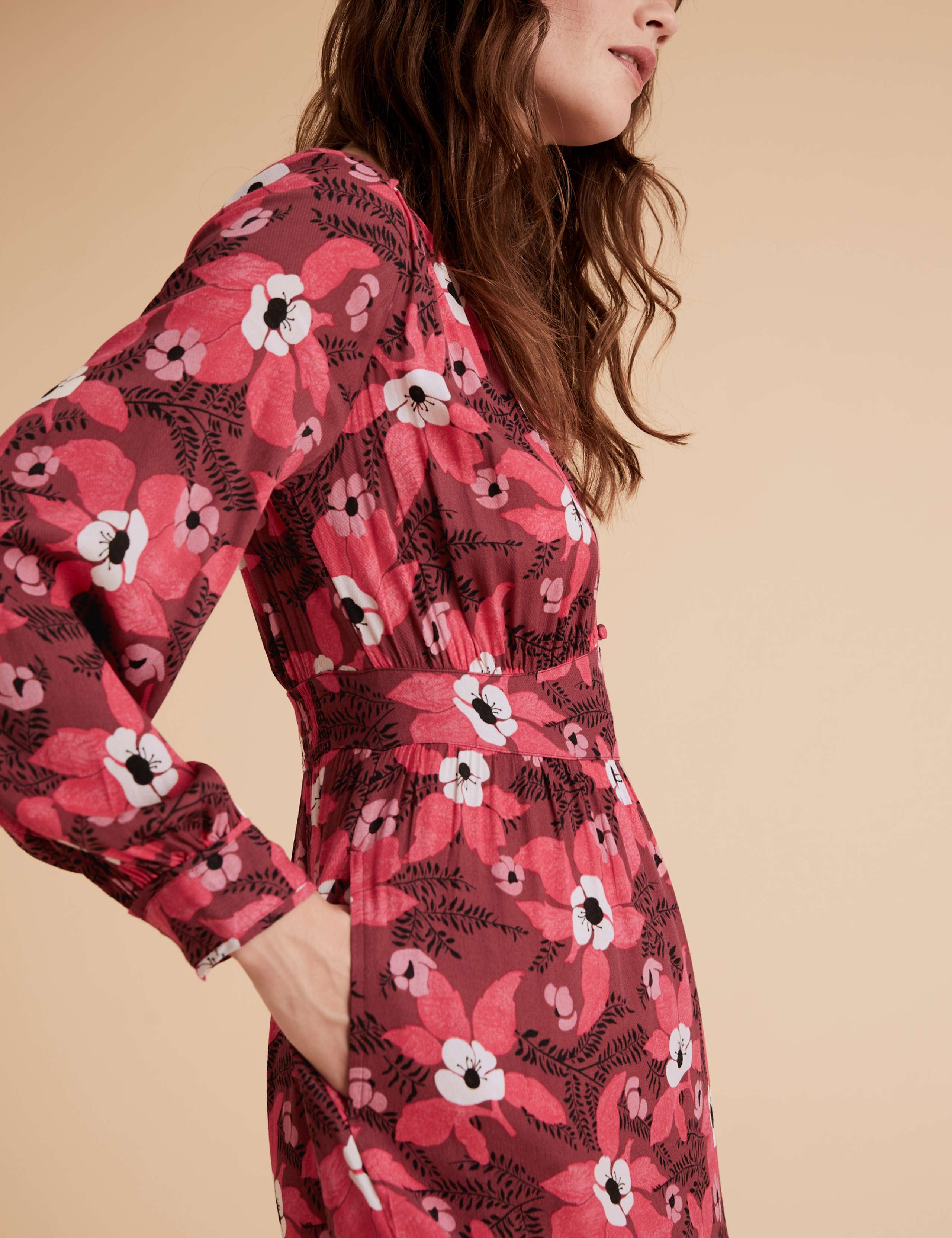 Crepe Floral Waisted Dress 3 of 5