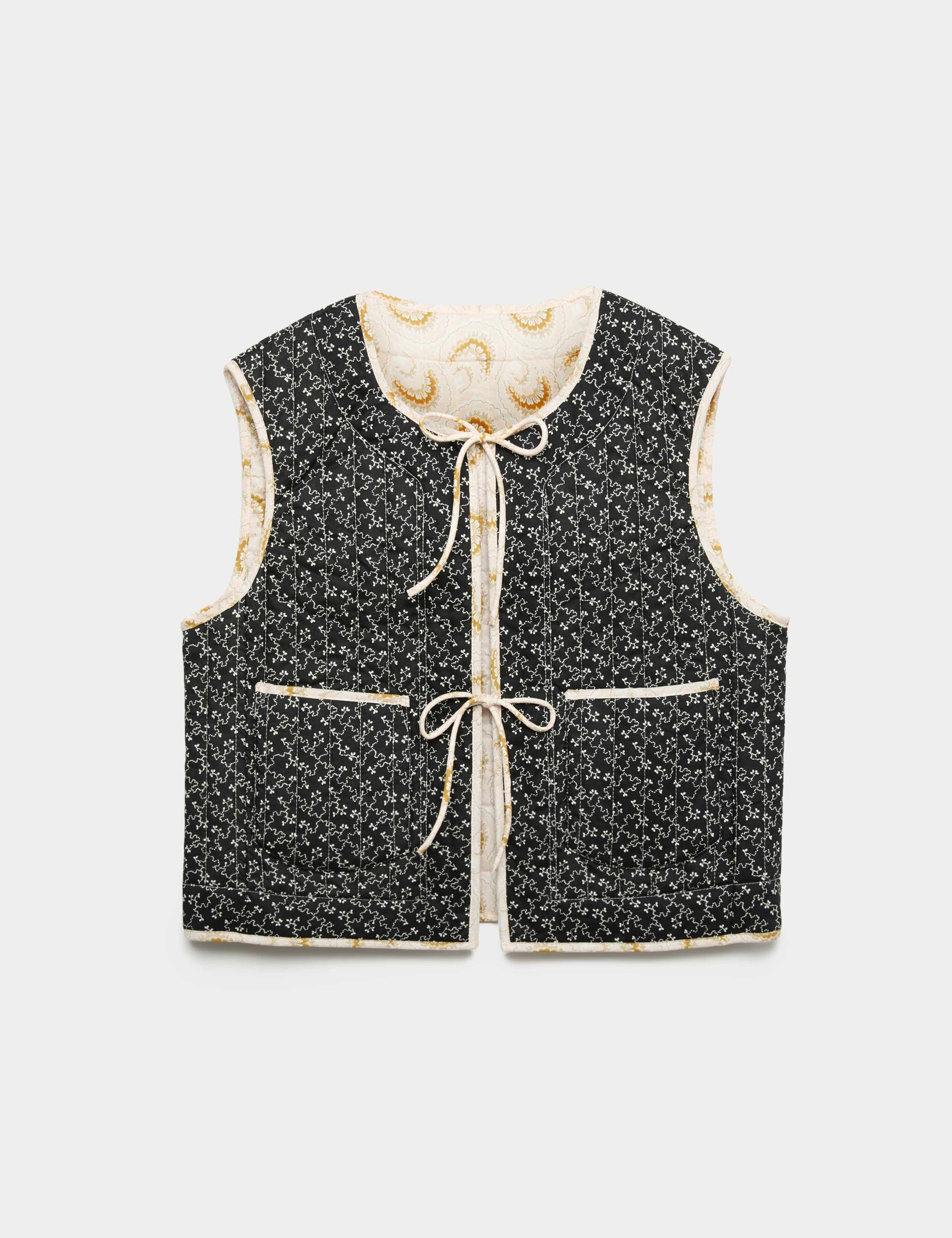 Pure Cotton Printed Quilted Reversible Gilet 2 of 5