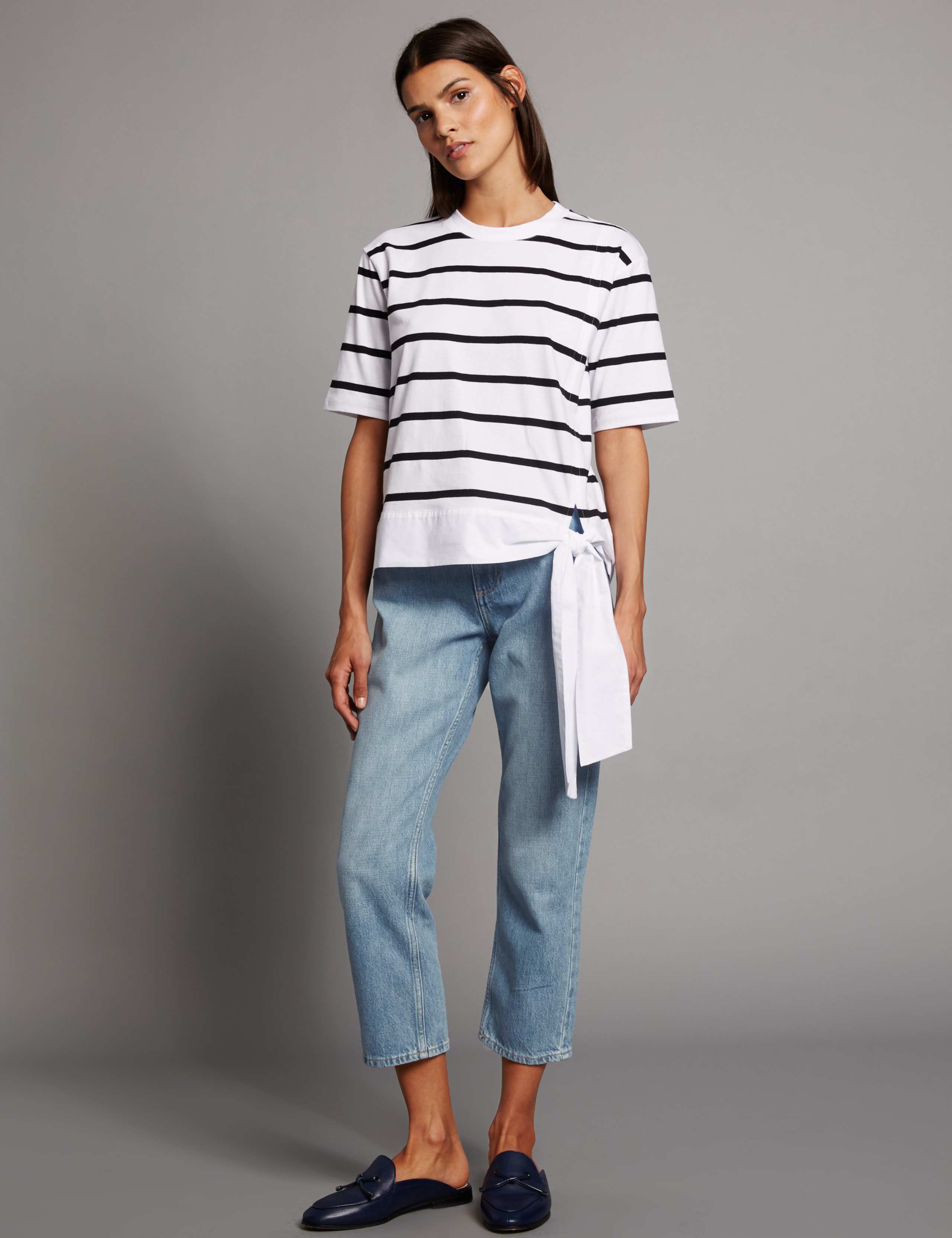 Mid Rise Straight Cropped Jeans 1 of 6