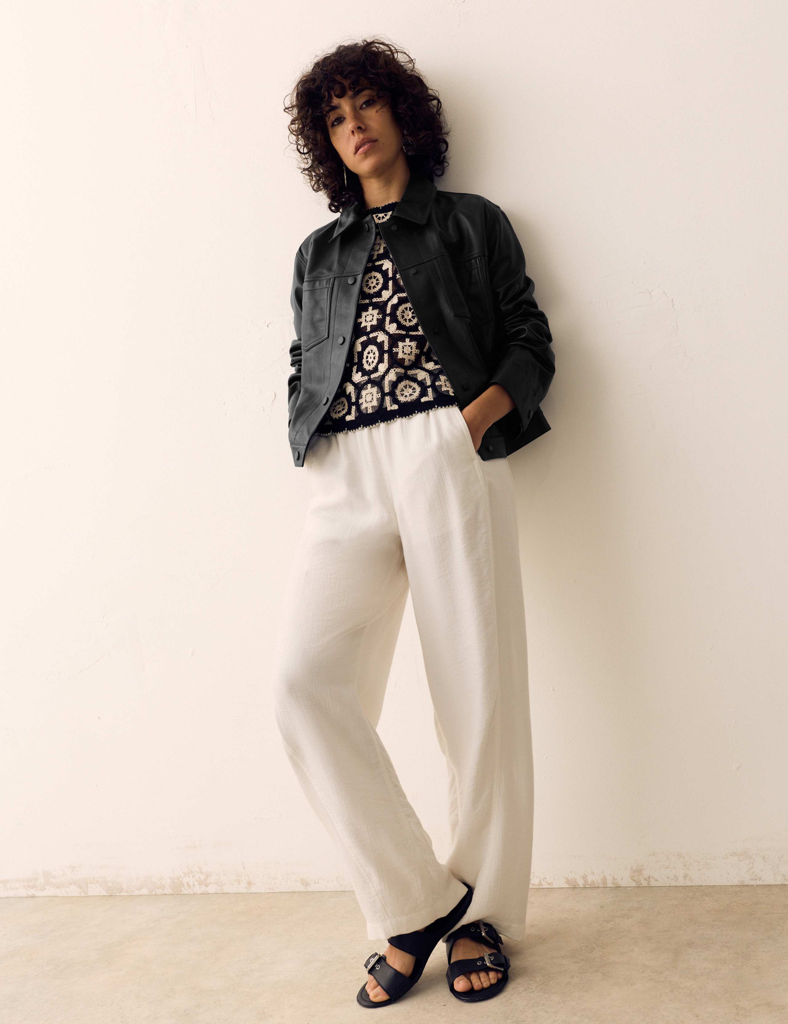 Leather Collared Short Neat Jacket 3 of 6