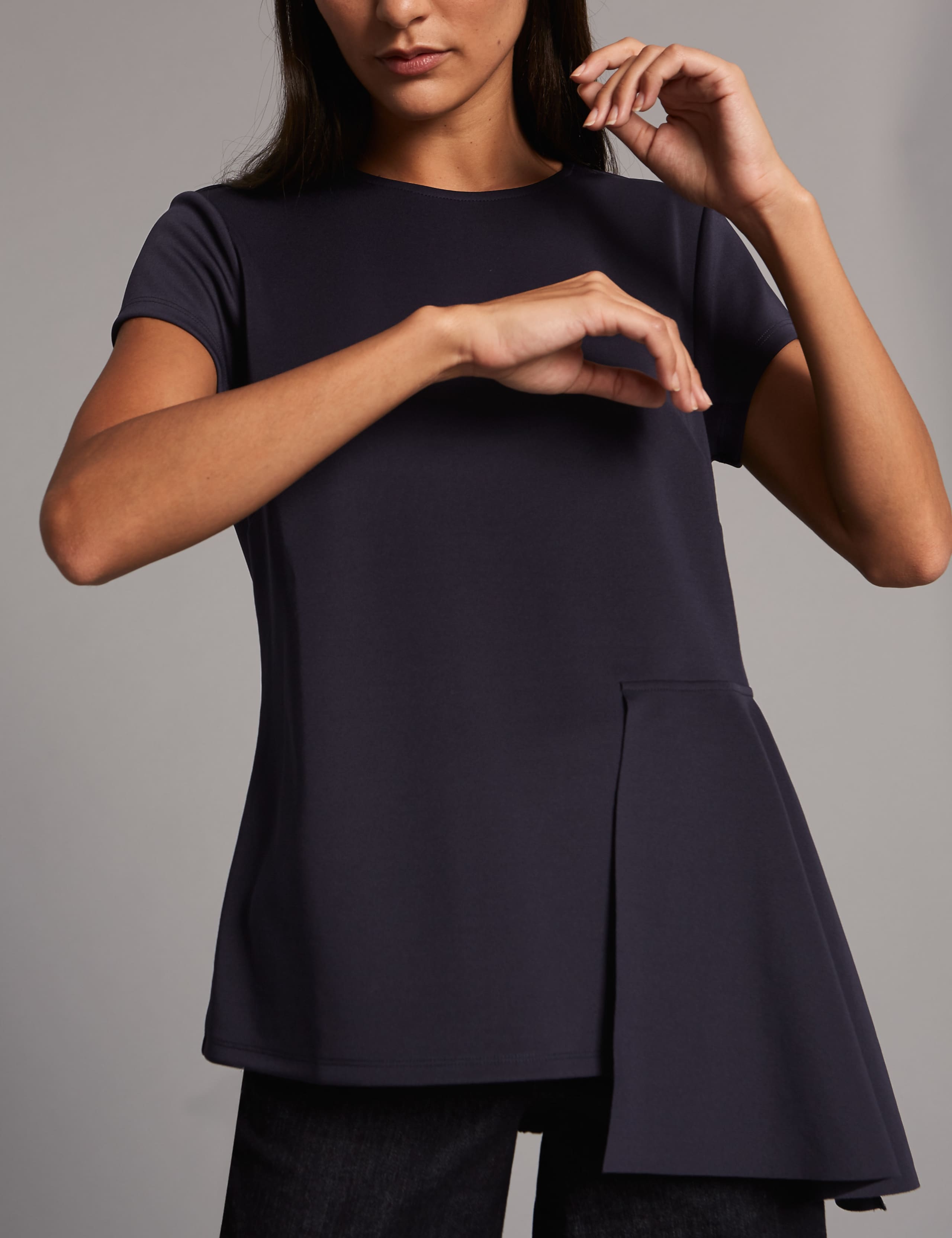 Asymmetrical Hem Short Sleeve T-Shirt 5 of 5