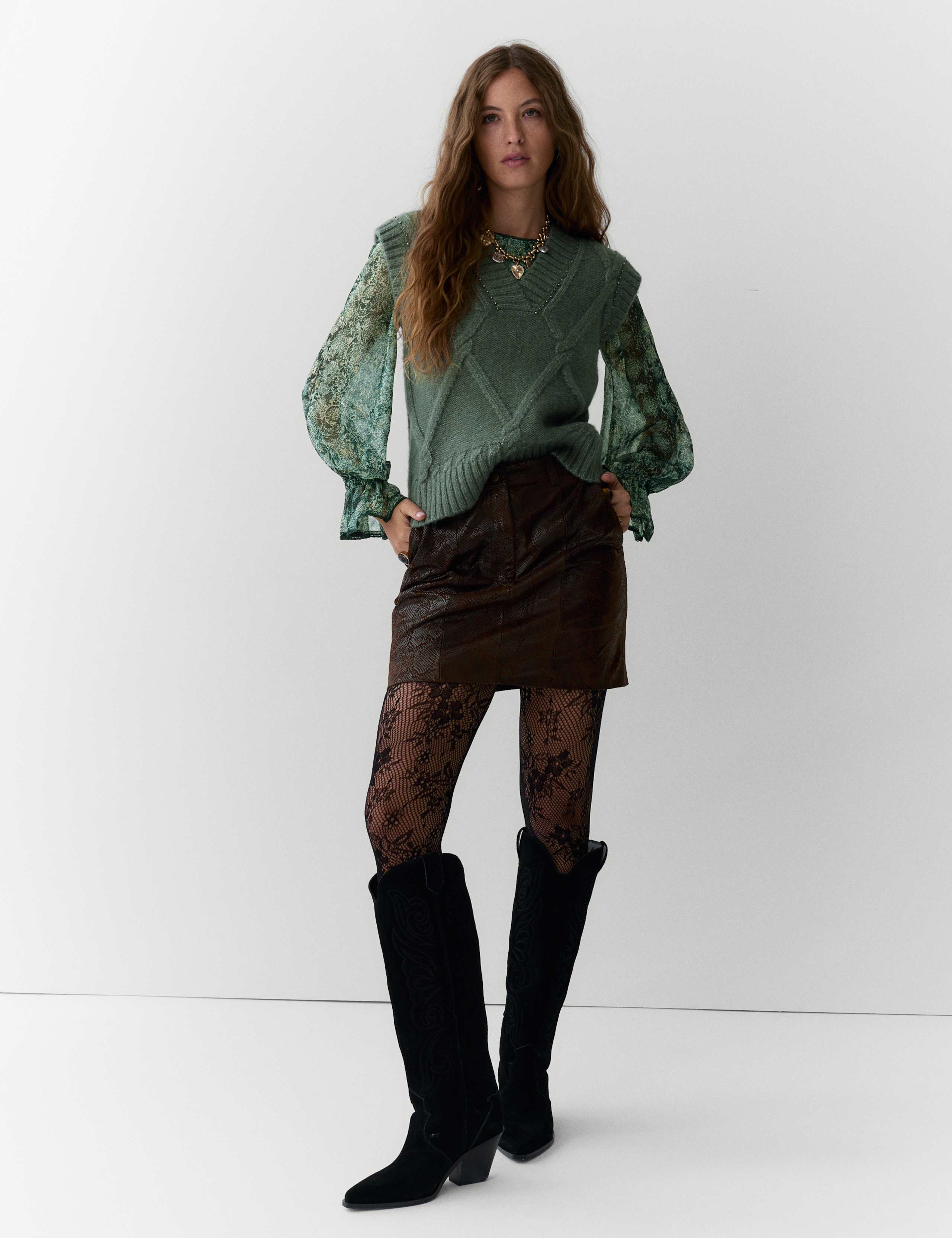 Embellished Cable Knit V-Neck Tabard 4 of 5