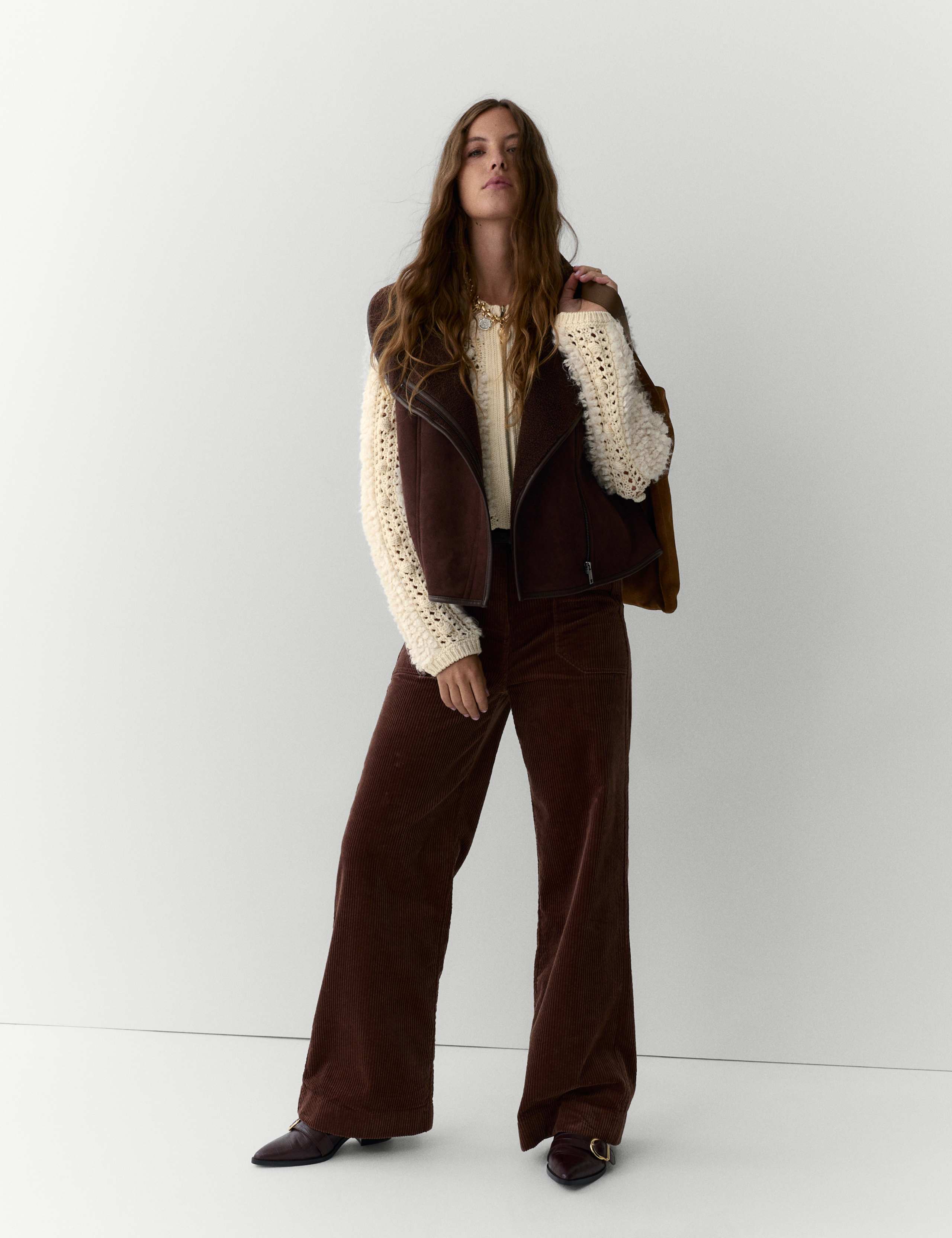 Textured Round Neck Zip Up Cropped Cardigan 4 of 5