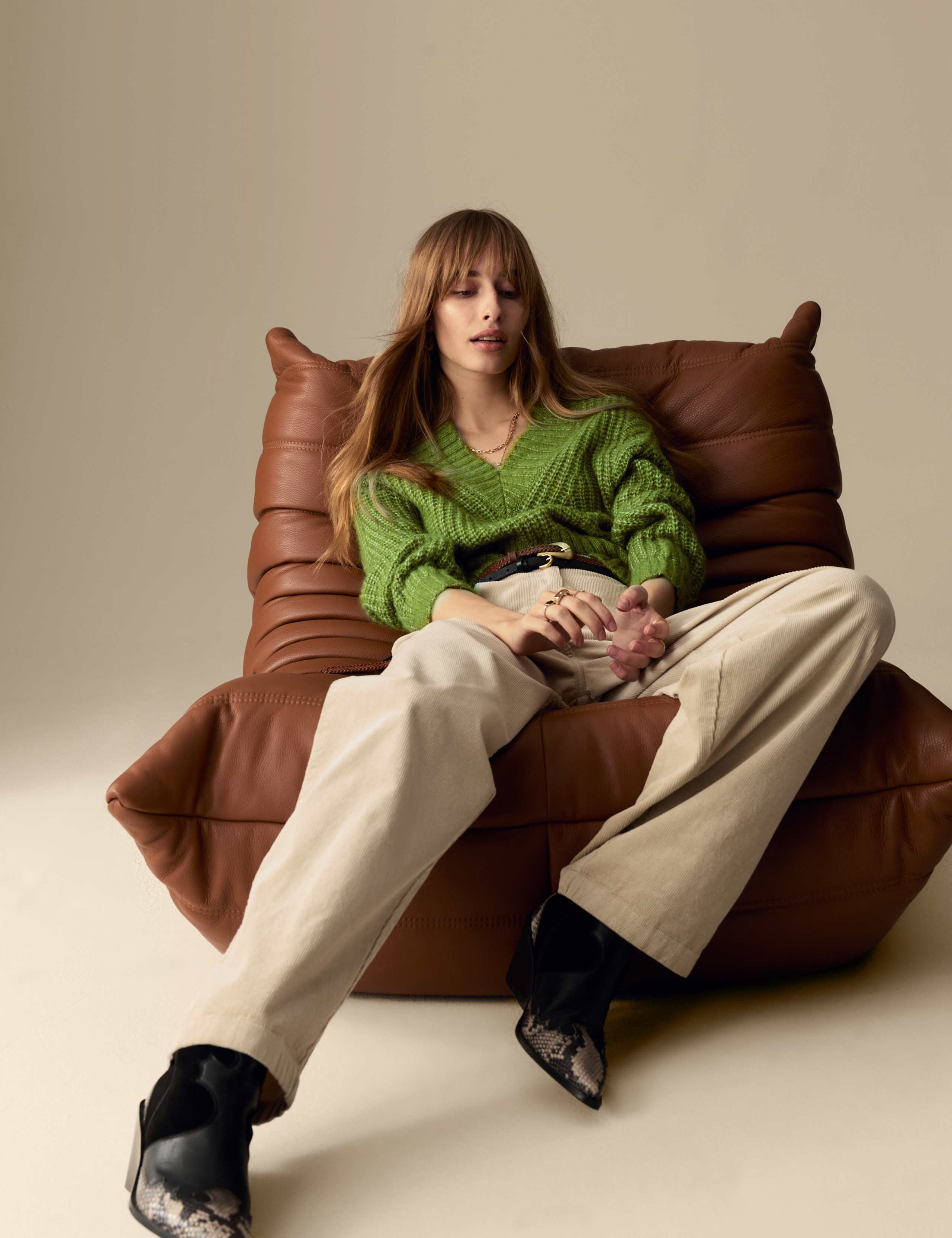 Ribbed V-Neck Puff Sleeve Jumper with Wool 6 of 7