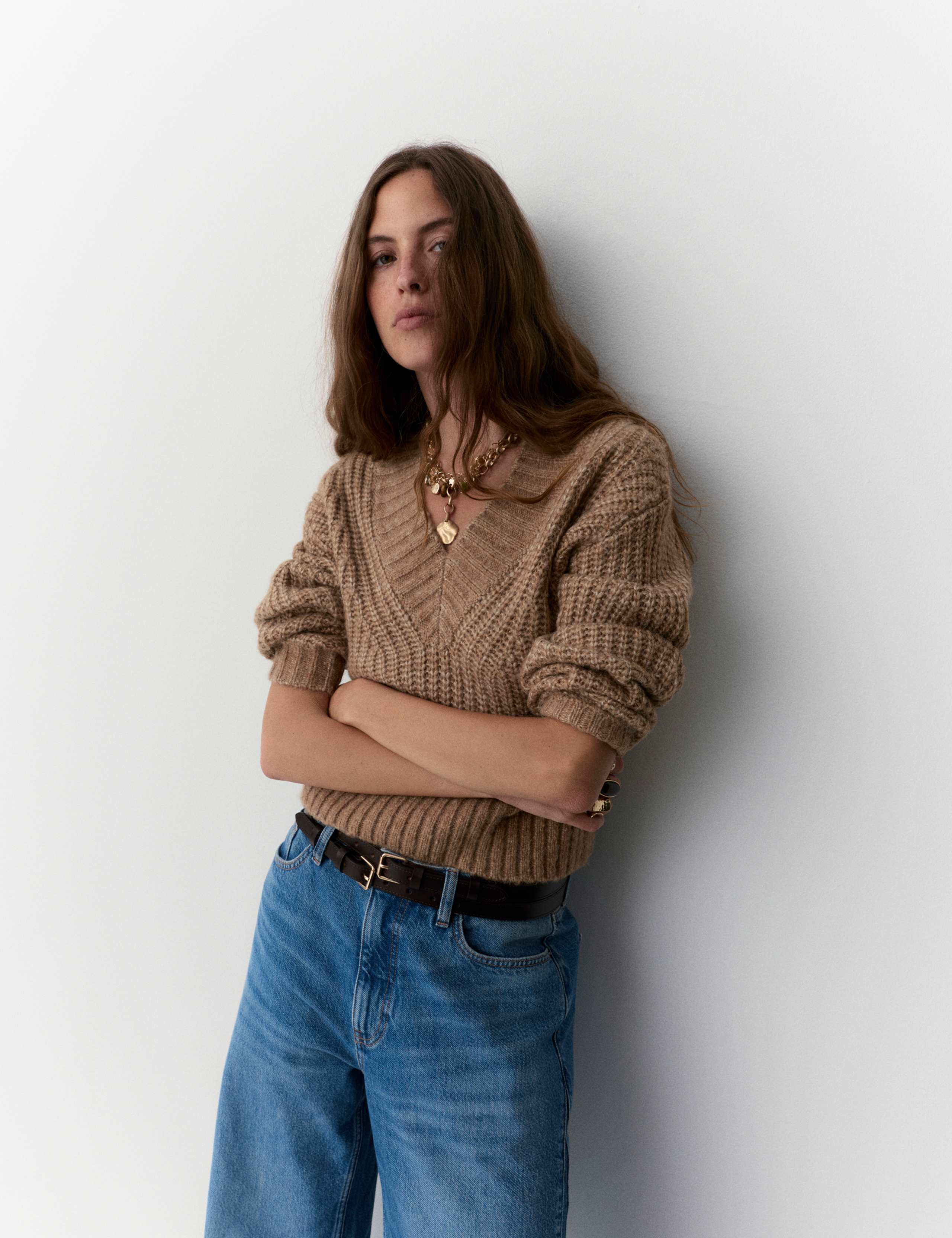 Ribbed V-Neck Puff Sleeve Jumper with Wool 3 of 6