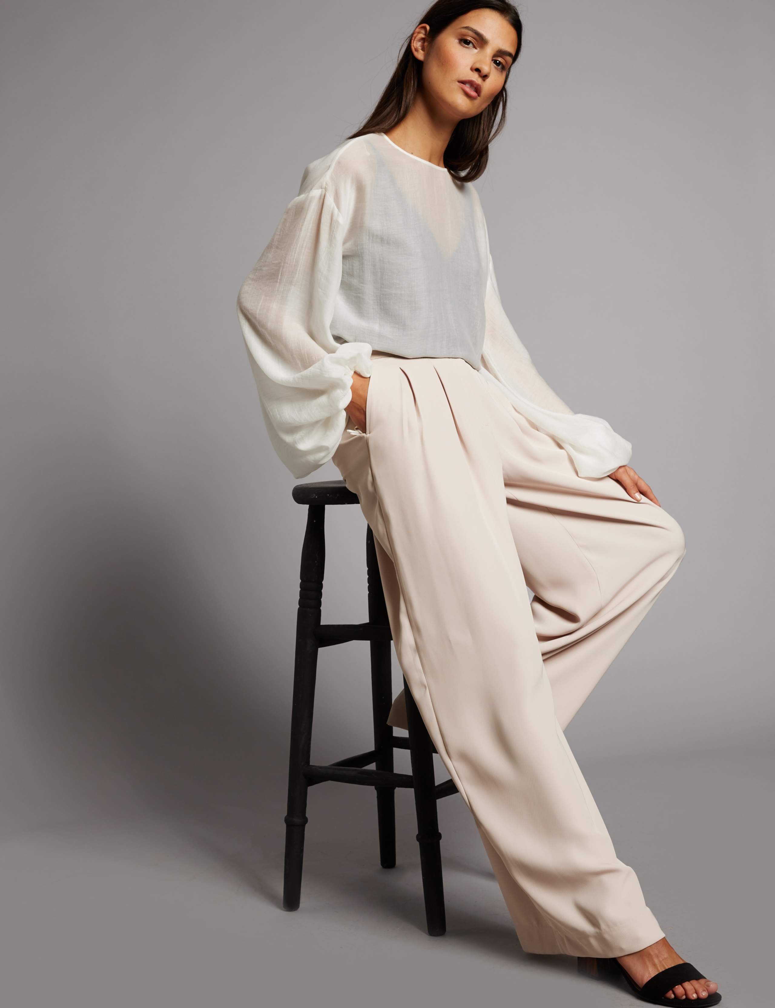Pleated Ultra-Wide Leg Trousers 3 of 6