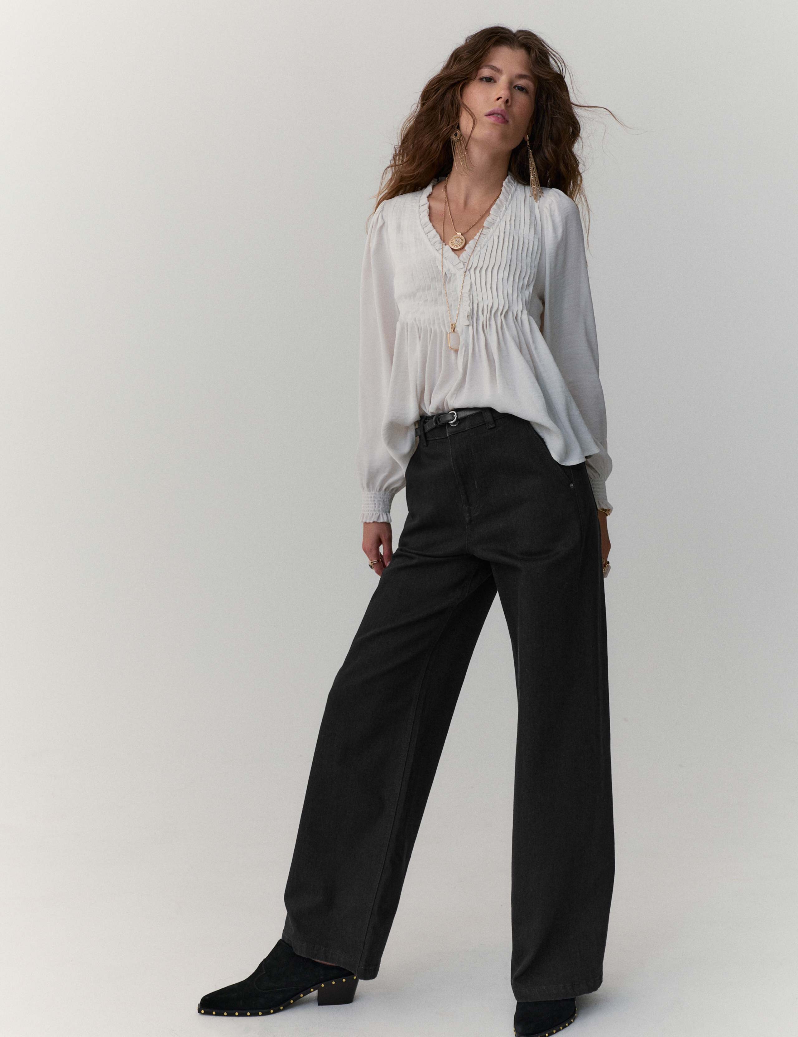 High Waisted Wide Leg Jeans with Lyocell 3 of 6