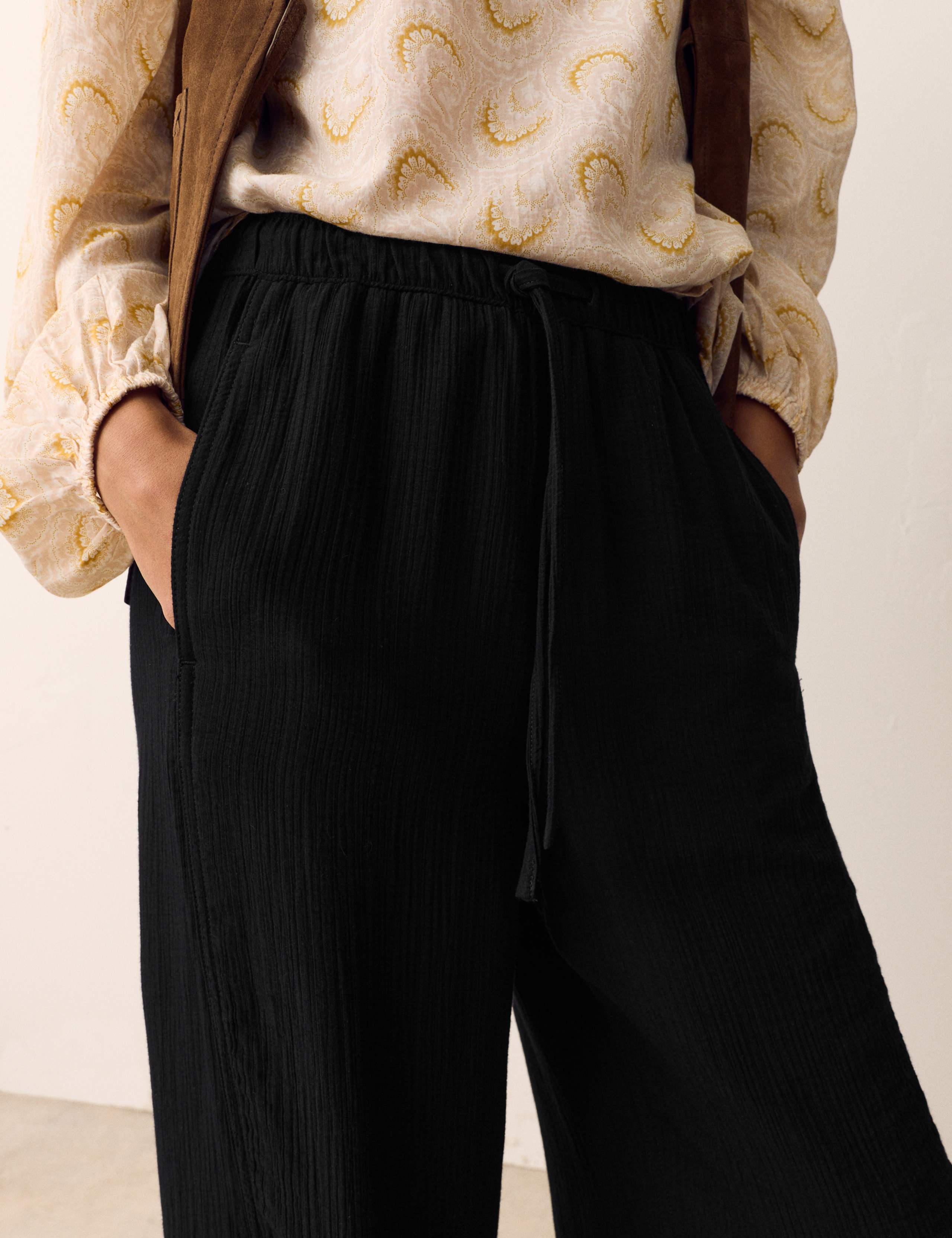 Double Cloth Drawstring Tapered Trousers 3 of 6