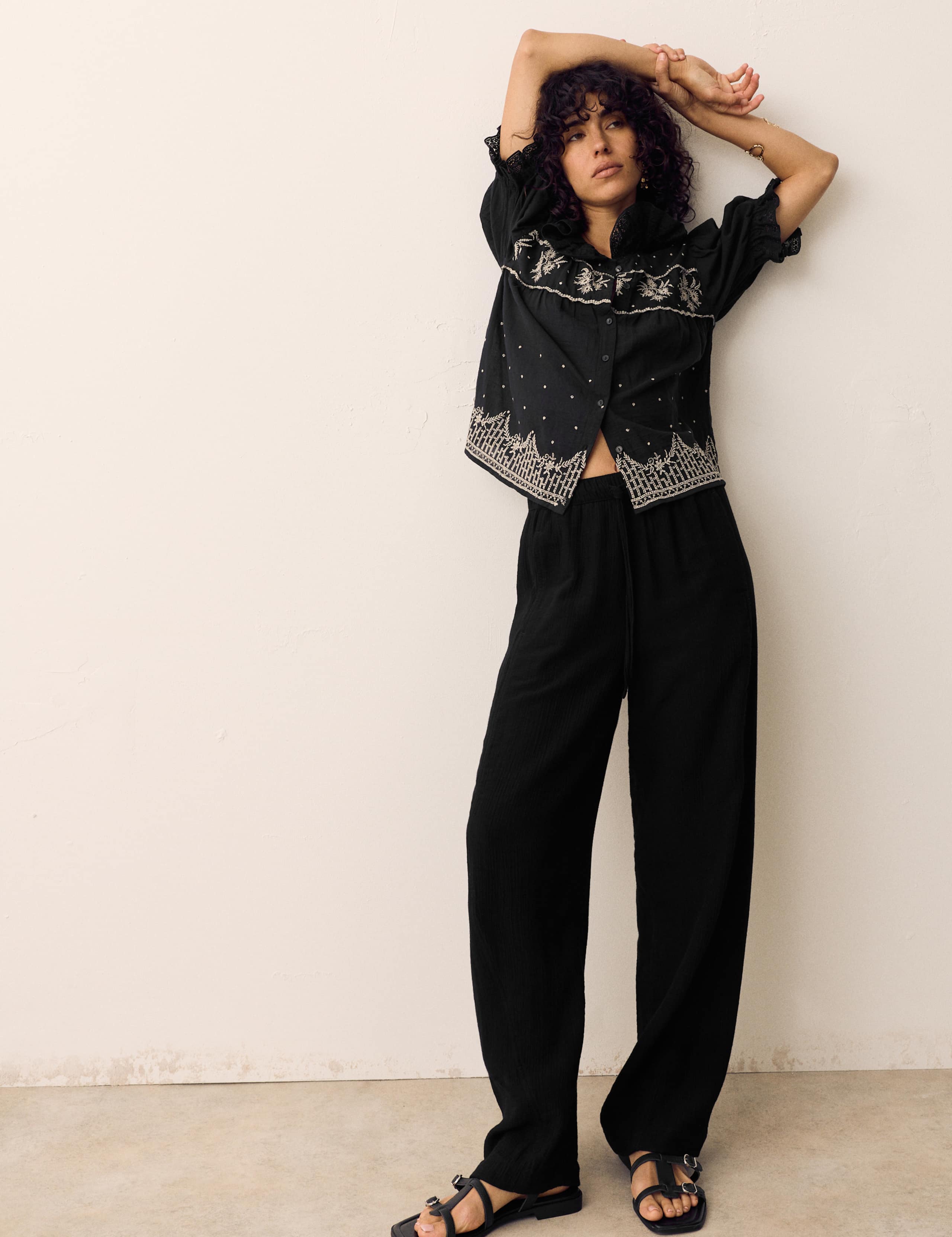 Double Cloth Drawstring Tapered Trousers 6 of 6