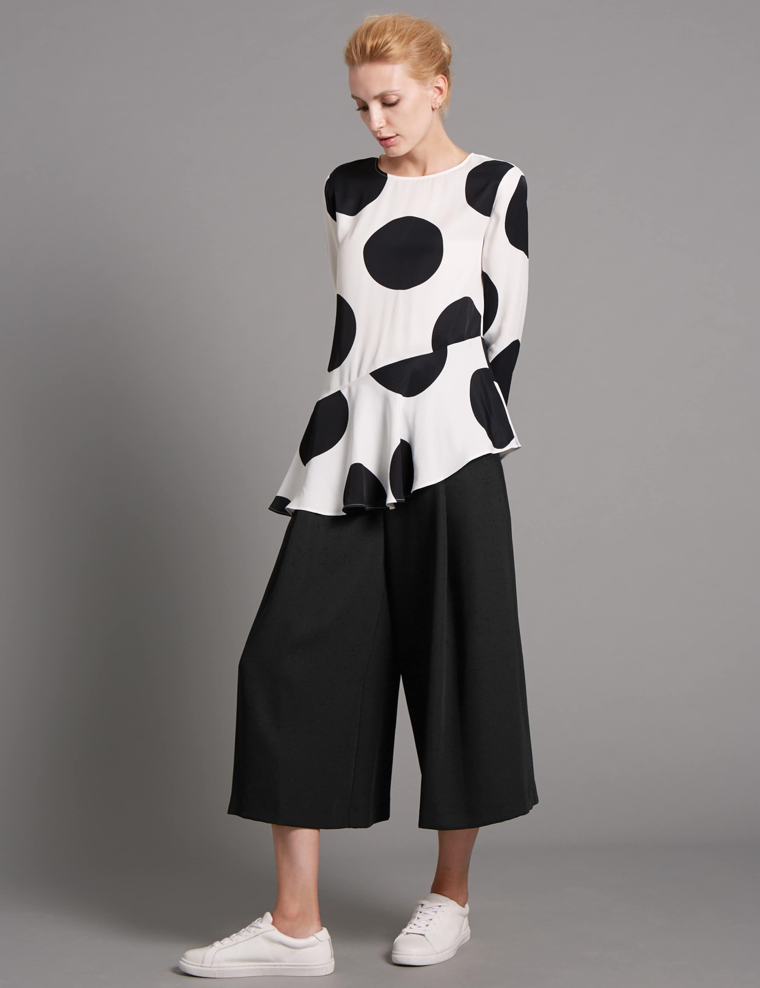Deep Pleat Wide Leg Trousers 4 of 4
