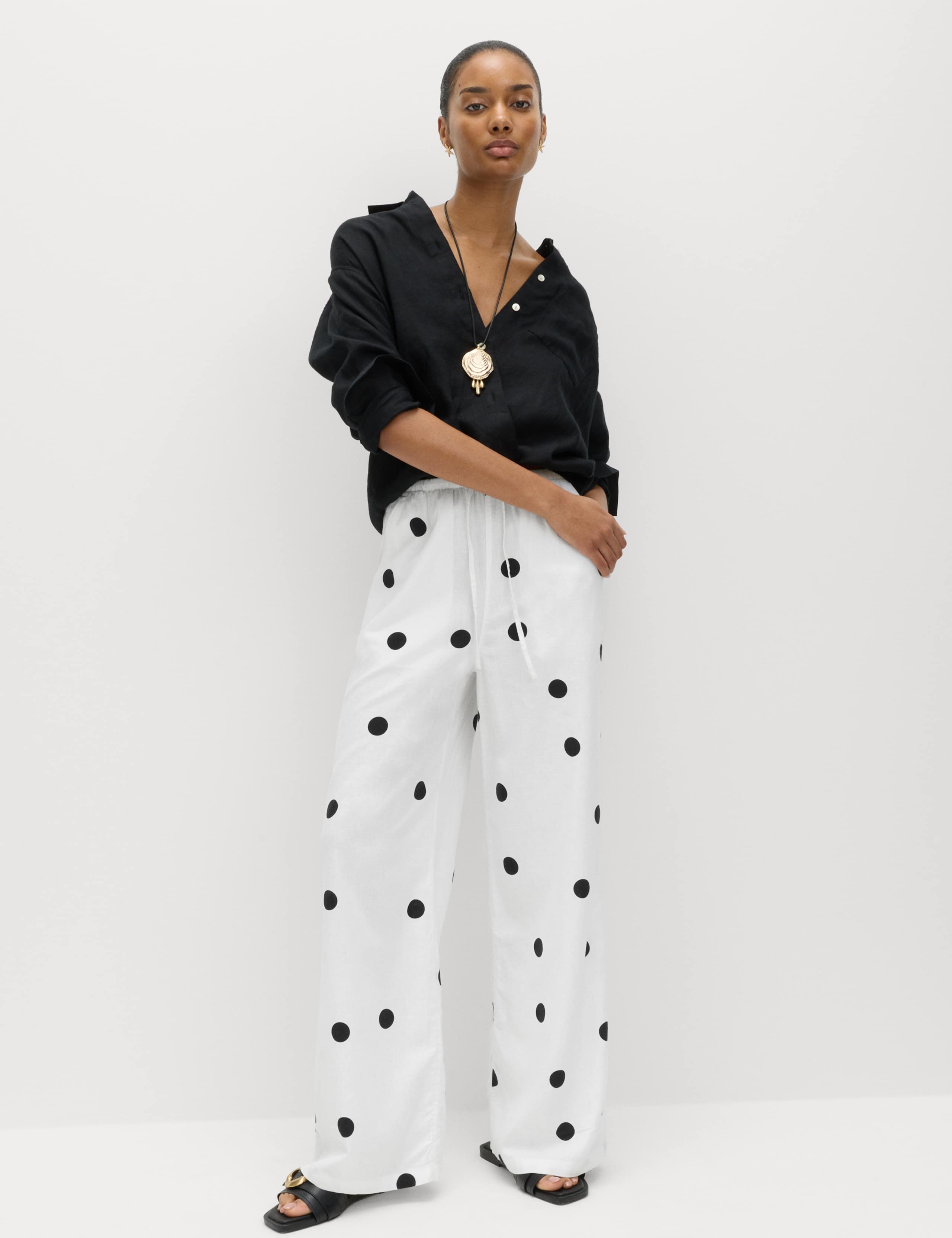 Linen Rich Drawstring Wide Leg Trousers 4 of 5