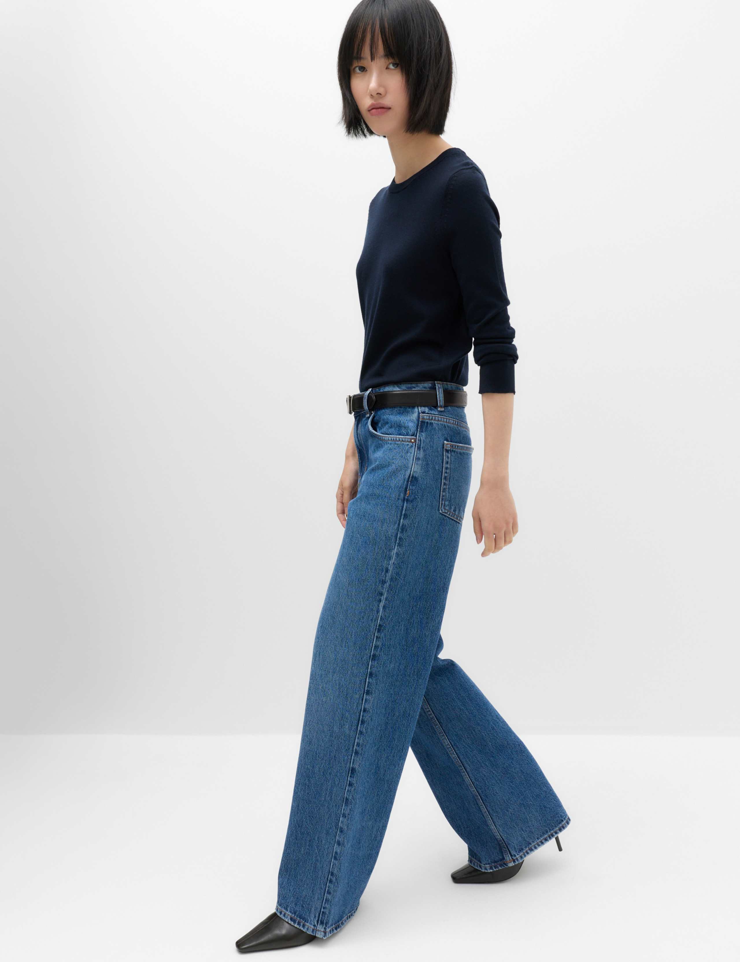 Low Rise Wide Leg Jeans 7 of 7