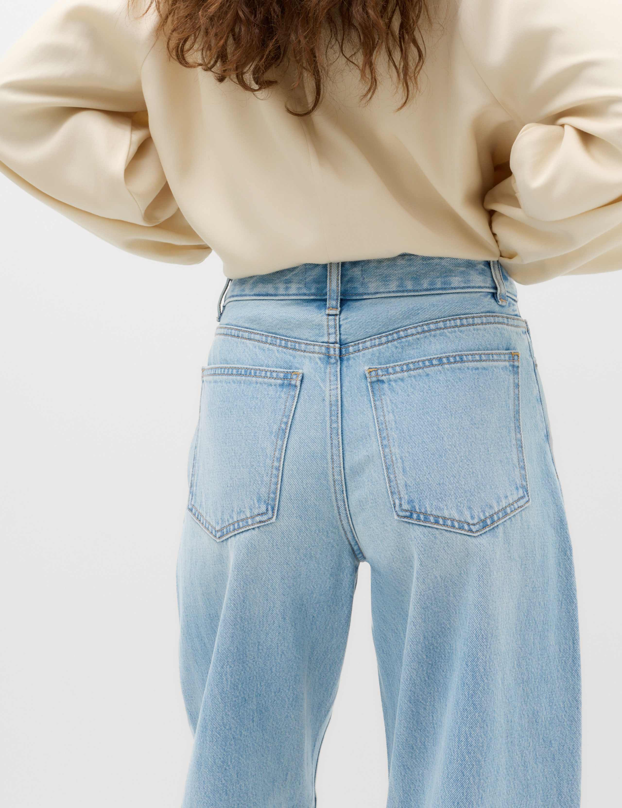 High Waisted Barrel Turn Up Jeans 4 of 6