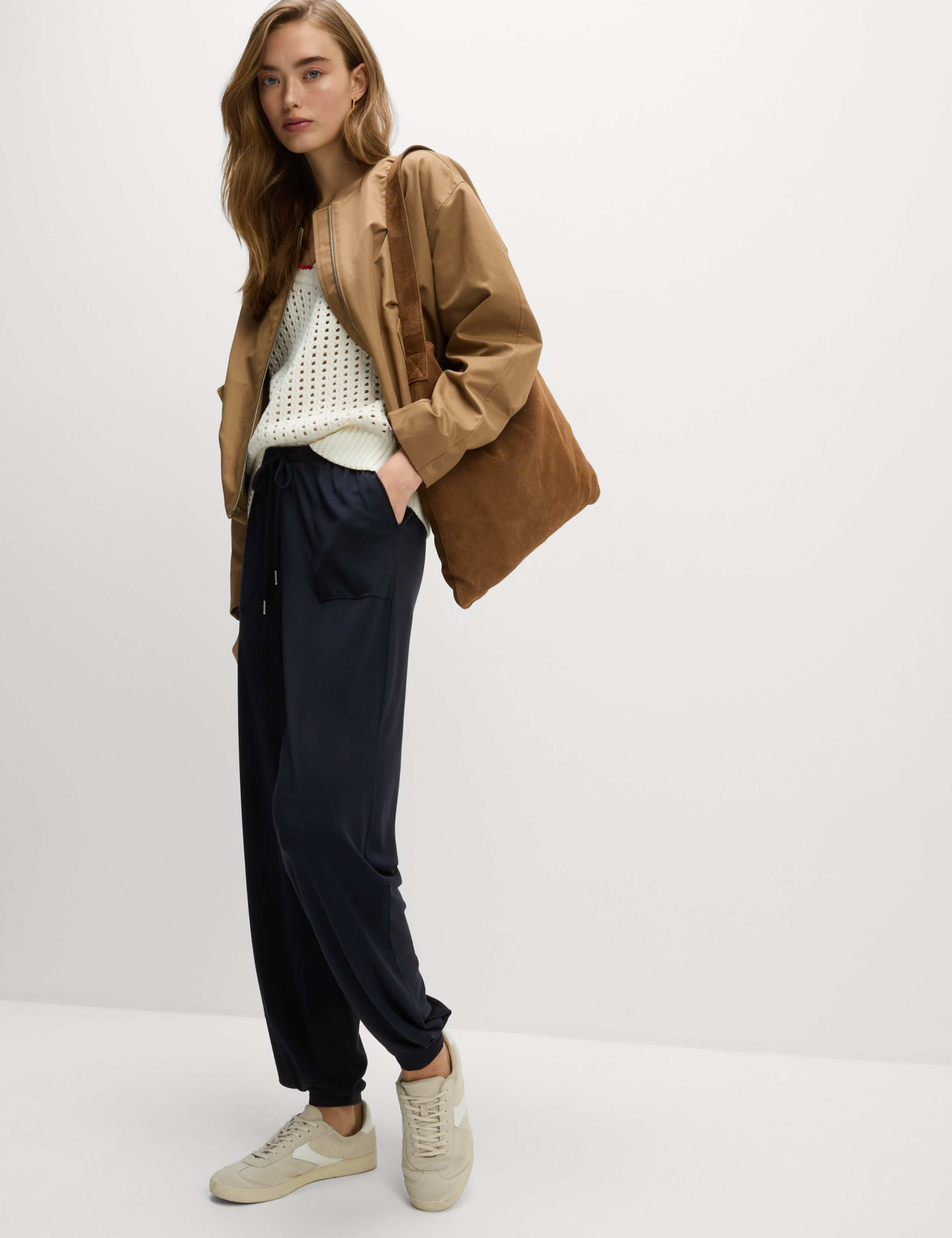 Jersey Drawstring Pintuck Tapered Trousers 3 of 5
