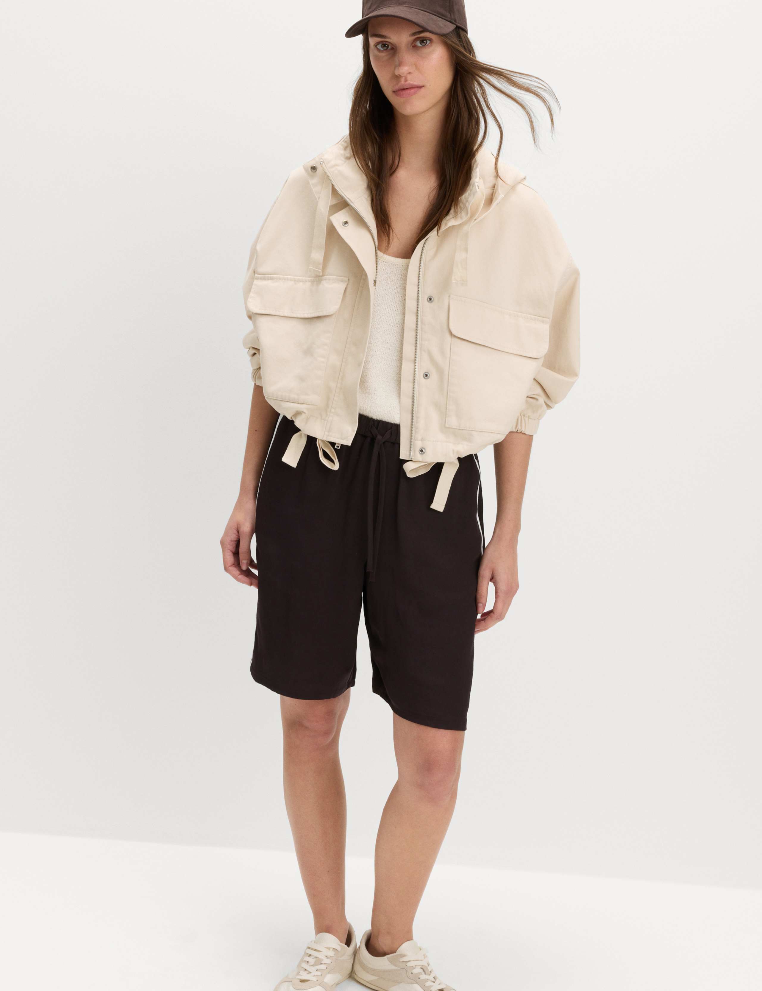 Side Stripe Longline Shorts with Linen 5 of 6