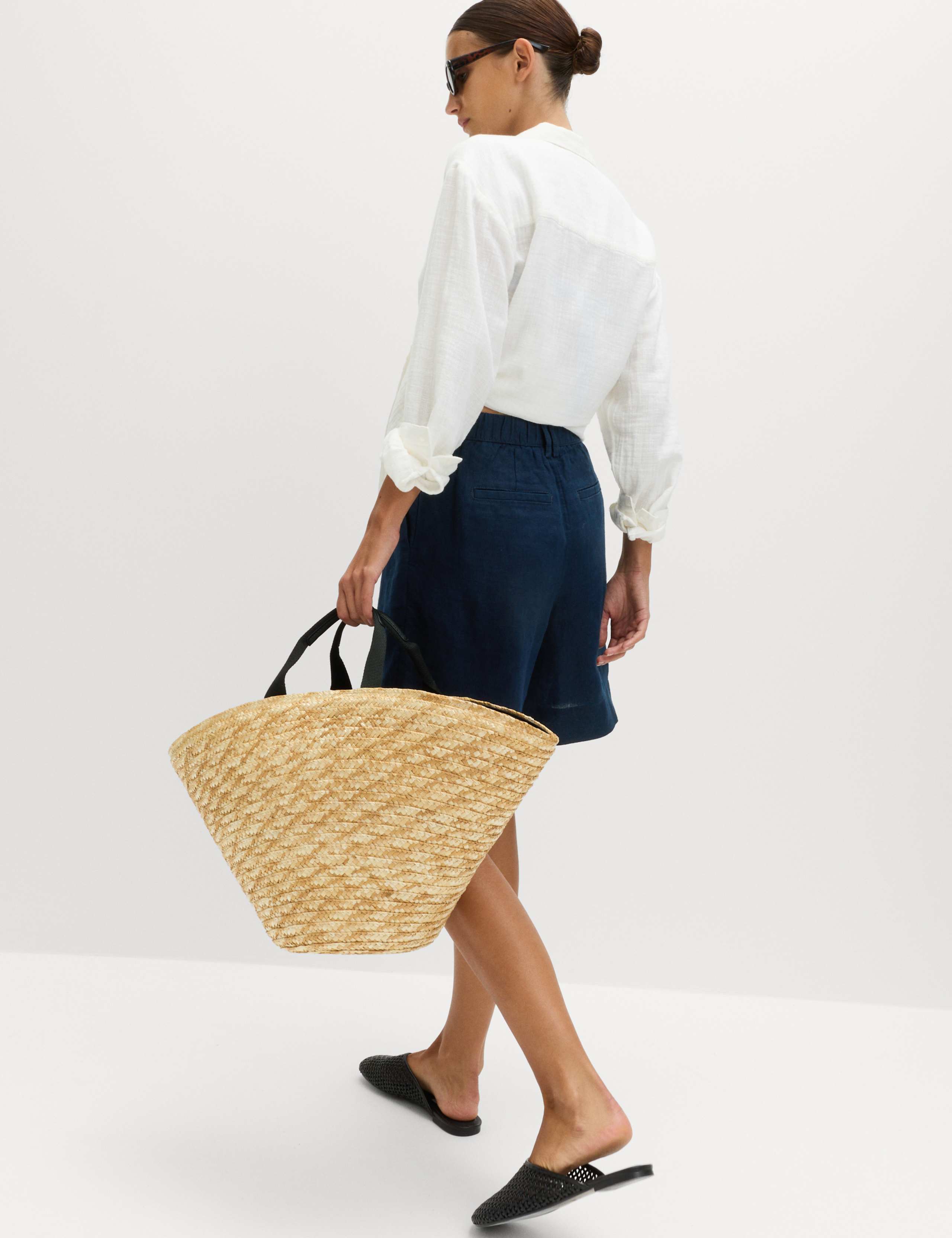 Pure Linen High Waisted Shorts 4 of 5