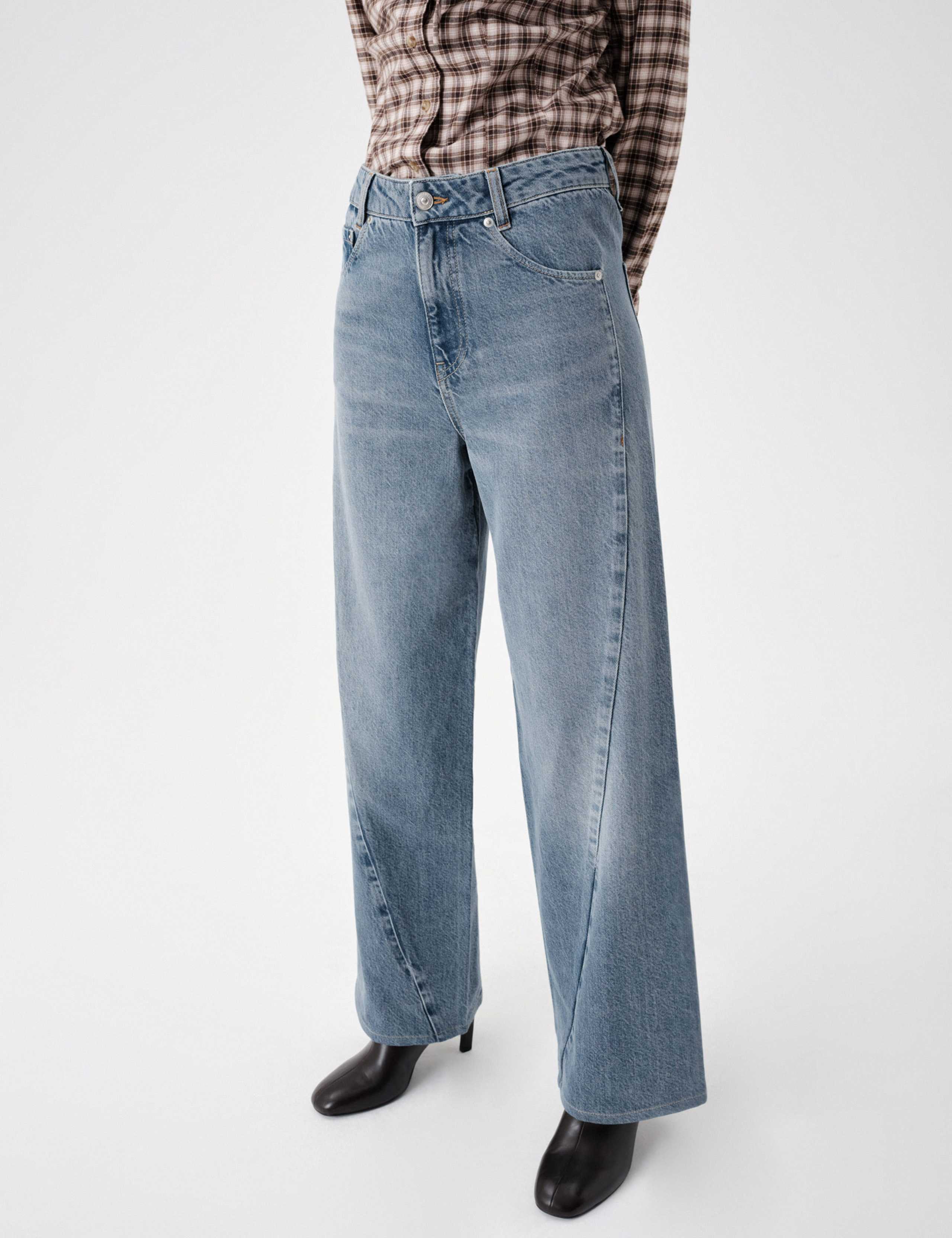 Twisted Seam Wide Leg Jean 4 of 7