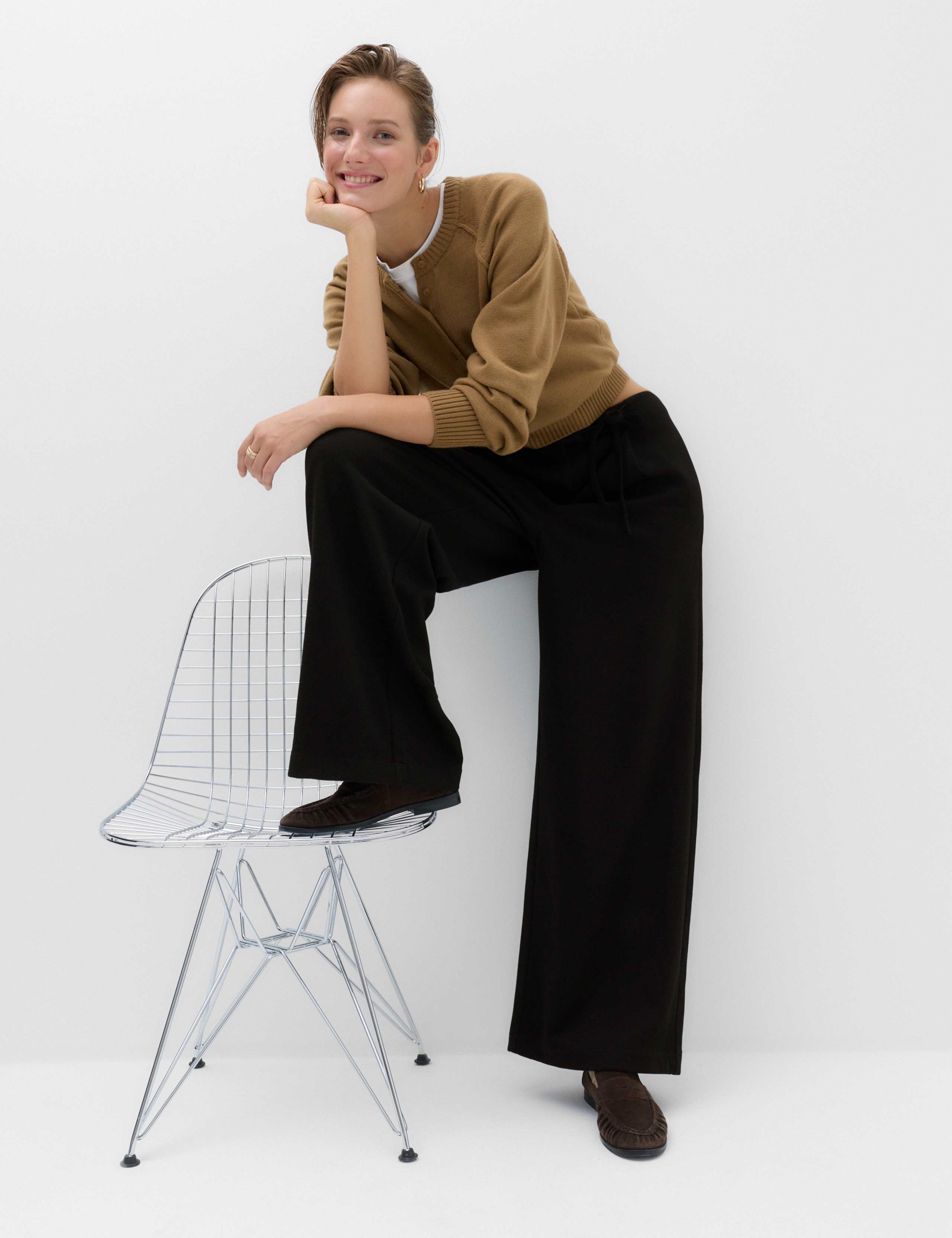 Tie Detail Wide Leg Trousers with Stretch 4 of 7