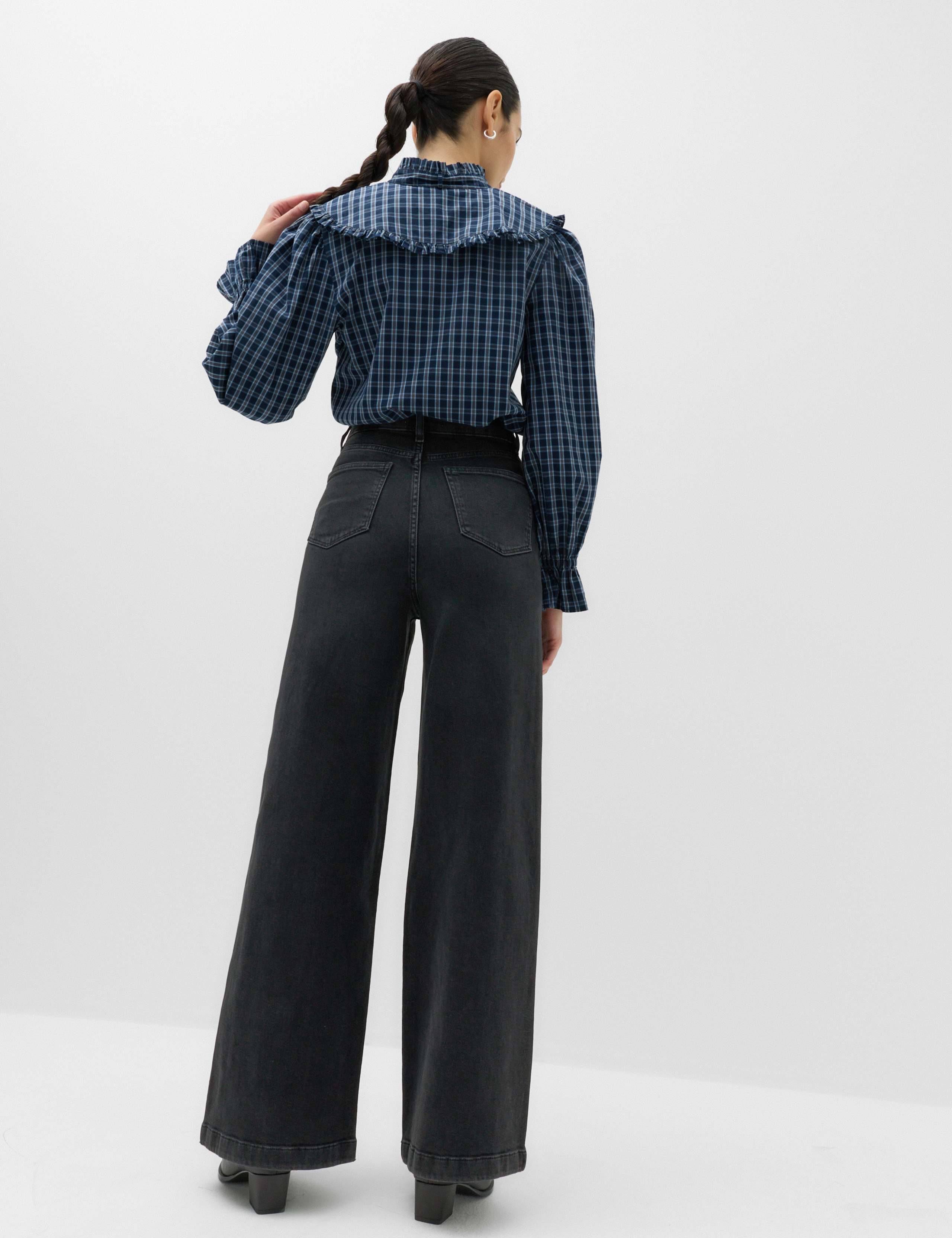High Waisted Wide Leg Jeans 4 of 6