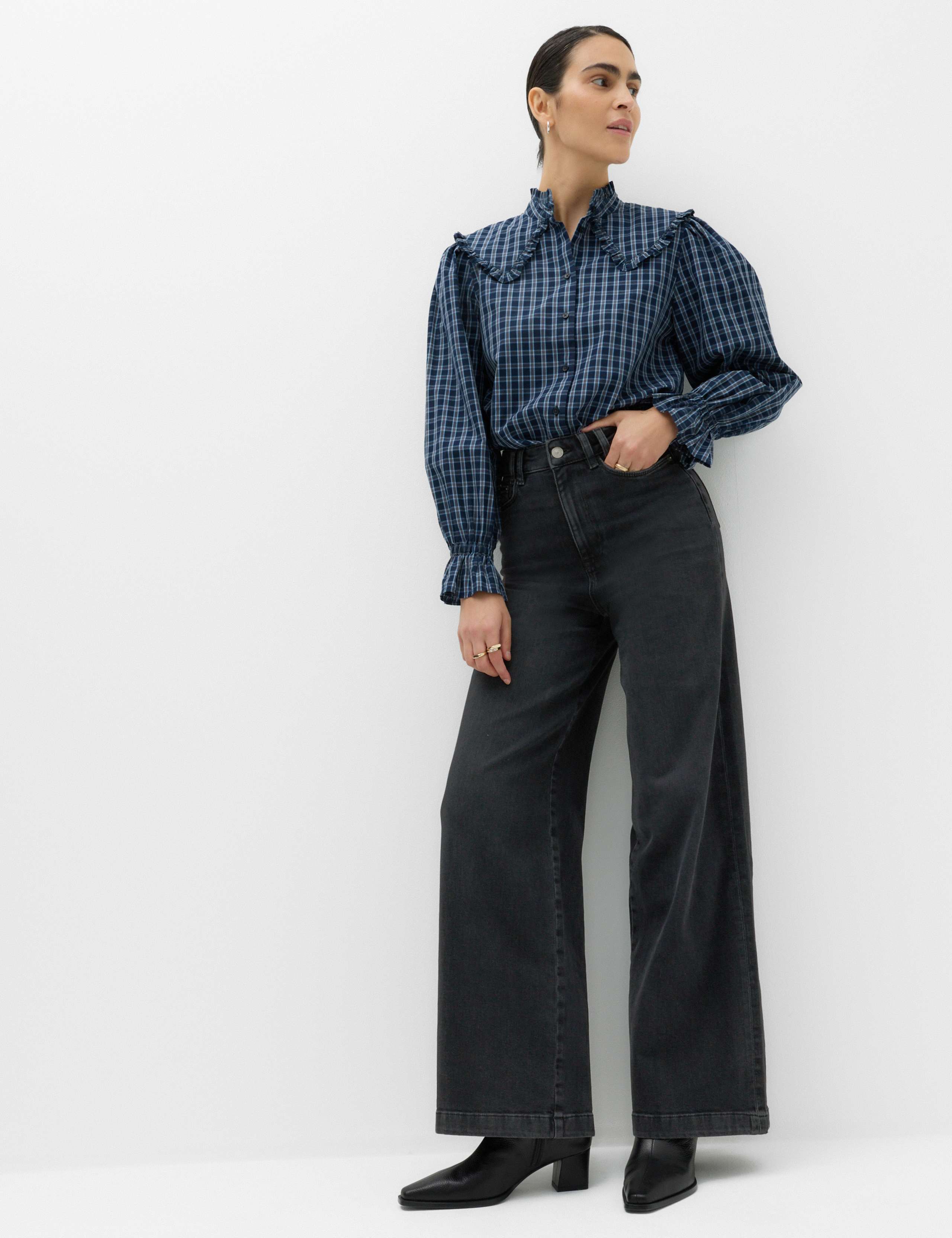 High Waisted Wide Leg Jeans 5 of 6