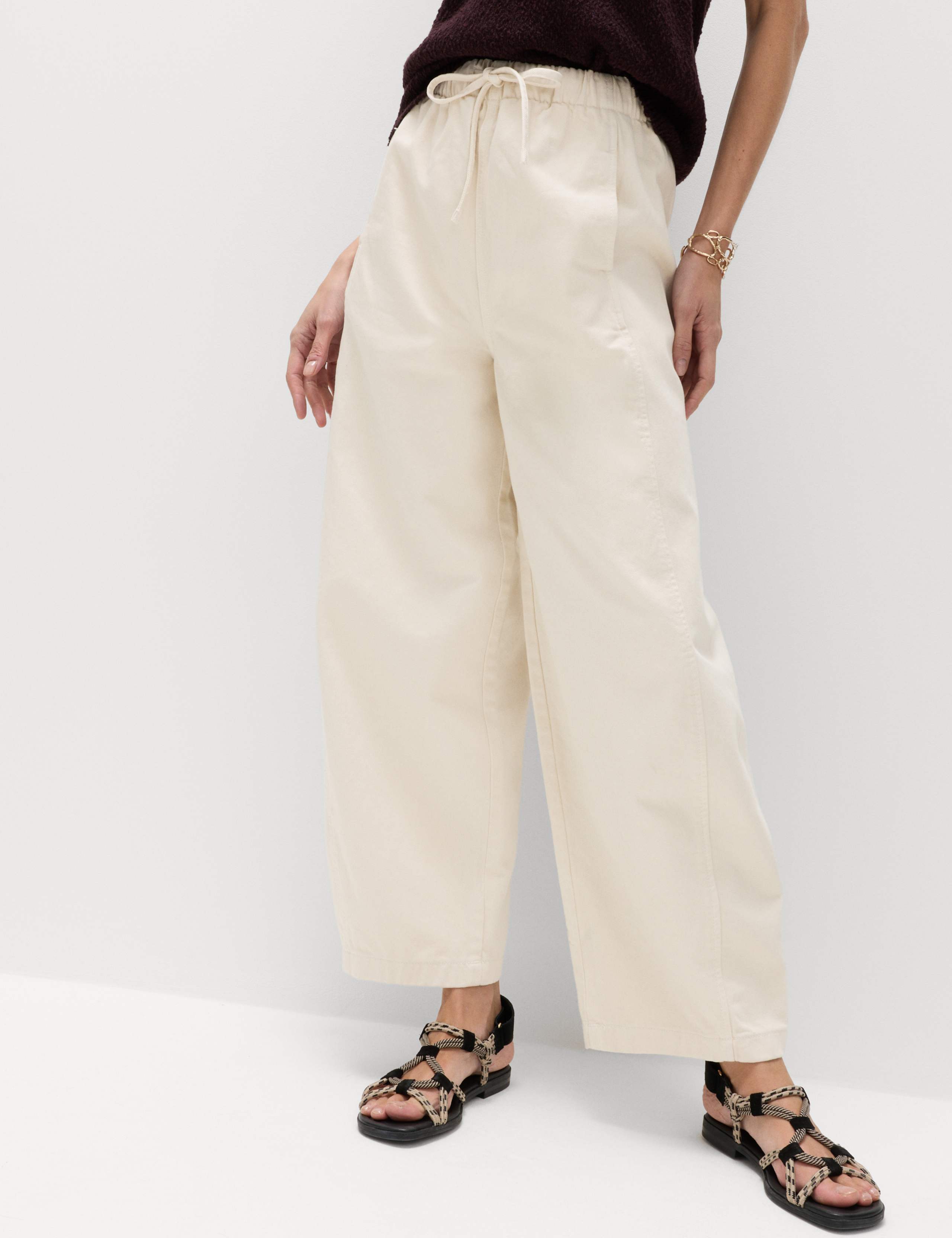 Pull On High Waisted Barrel Leg Jeans 5 of 5