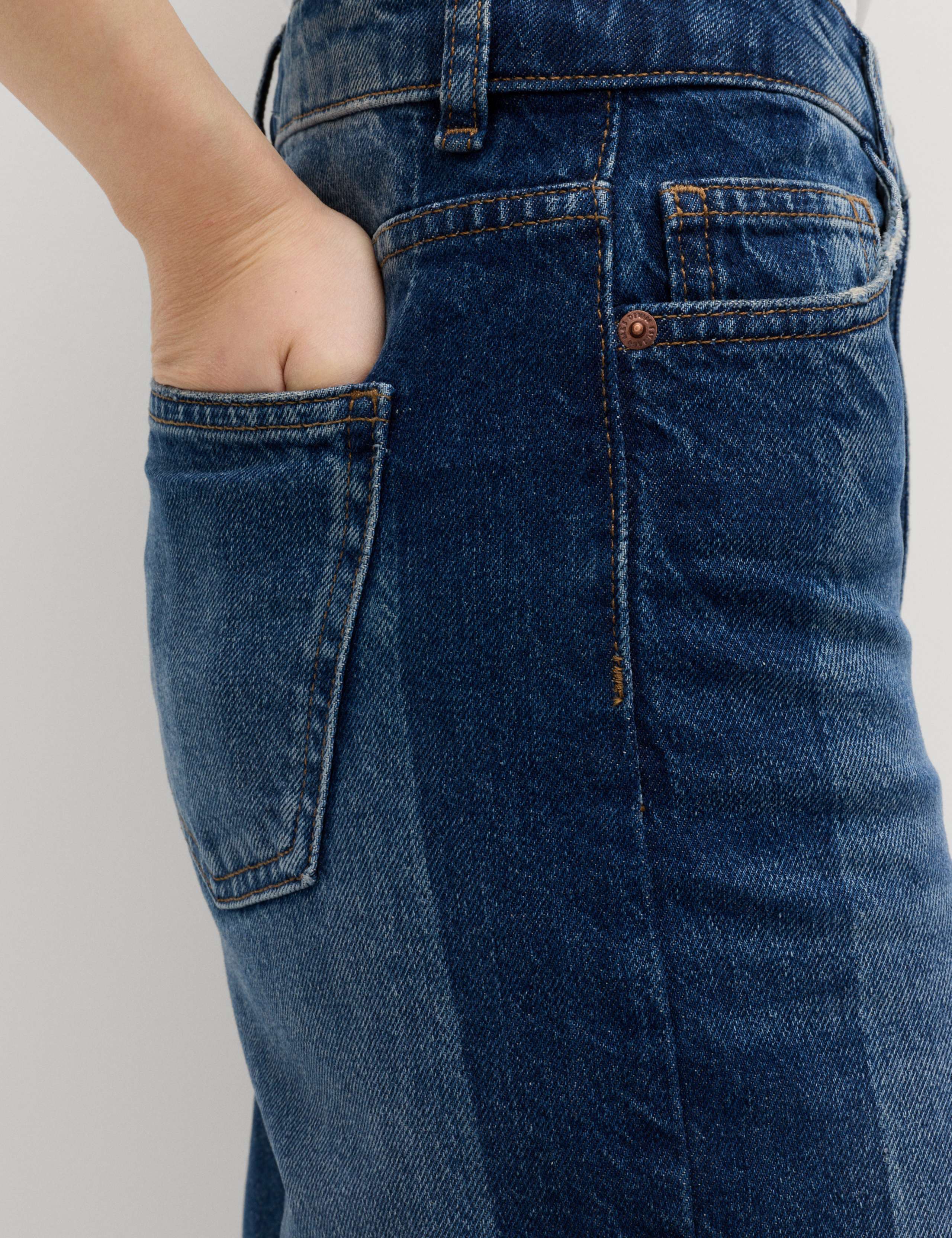 High Waisted Two Tone Wide Leg Jeans 5 of 6