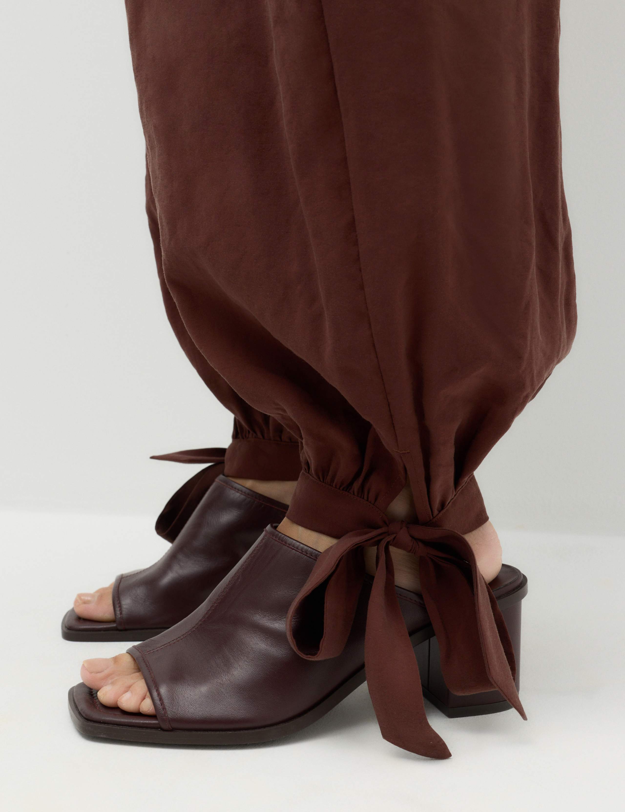 Tie Hem Drawstring Balloon Trousers 4 of 7