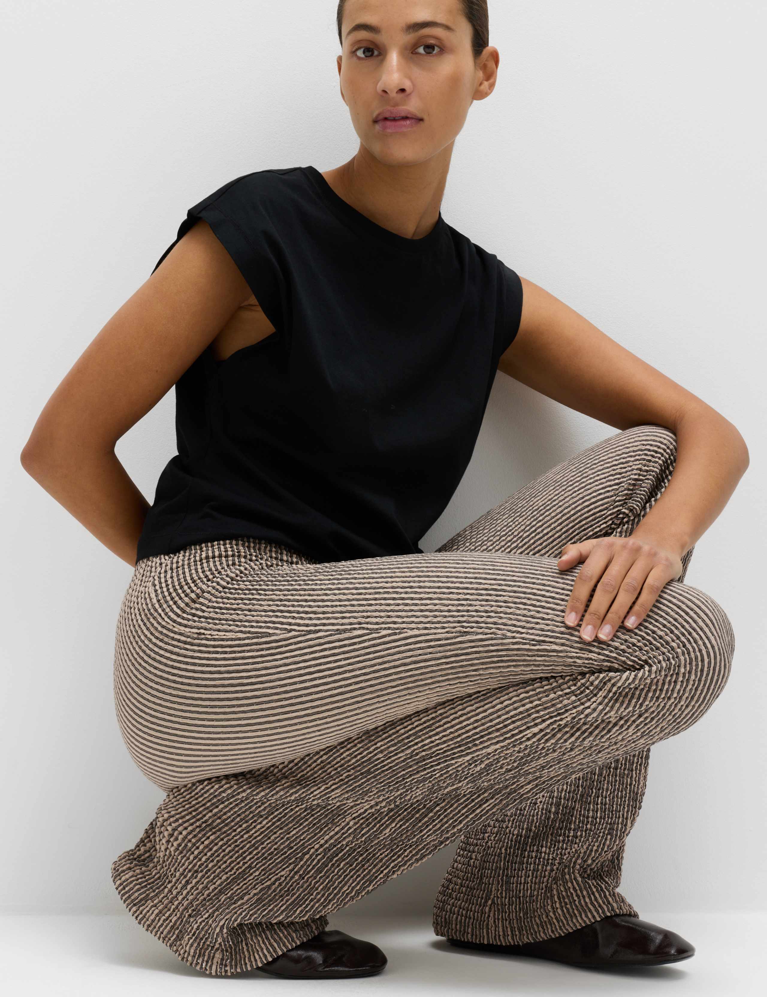 Textured Striped Flared Trousers 3 of 7