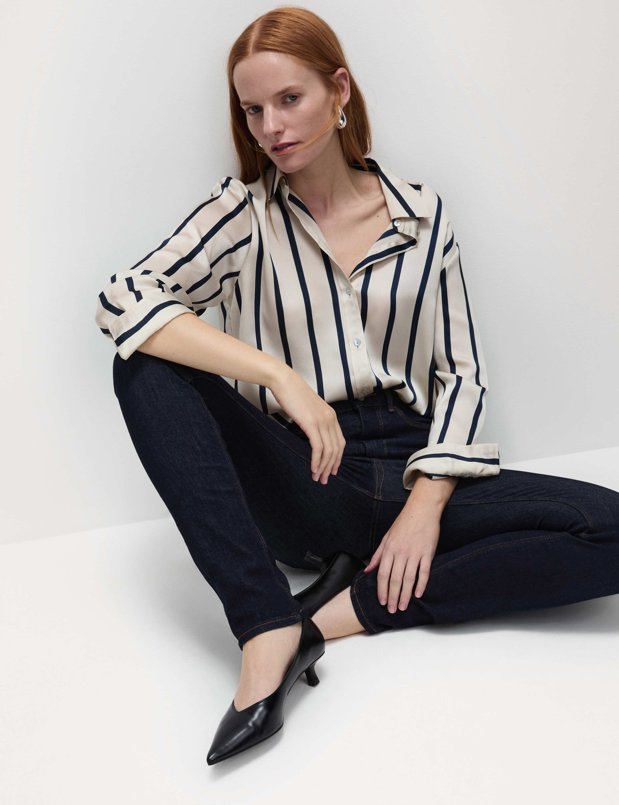 Lily Magic Shaping High Waisted Jeans 4 of 4