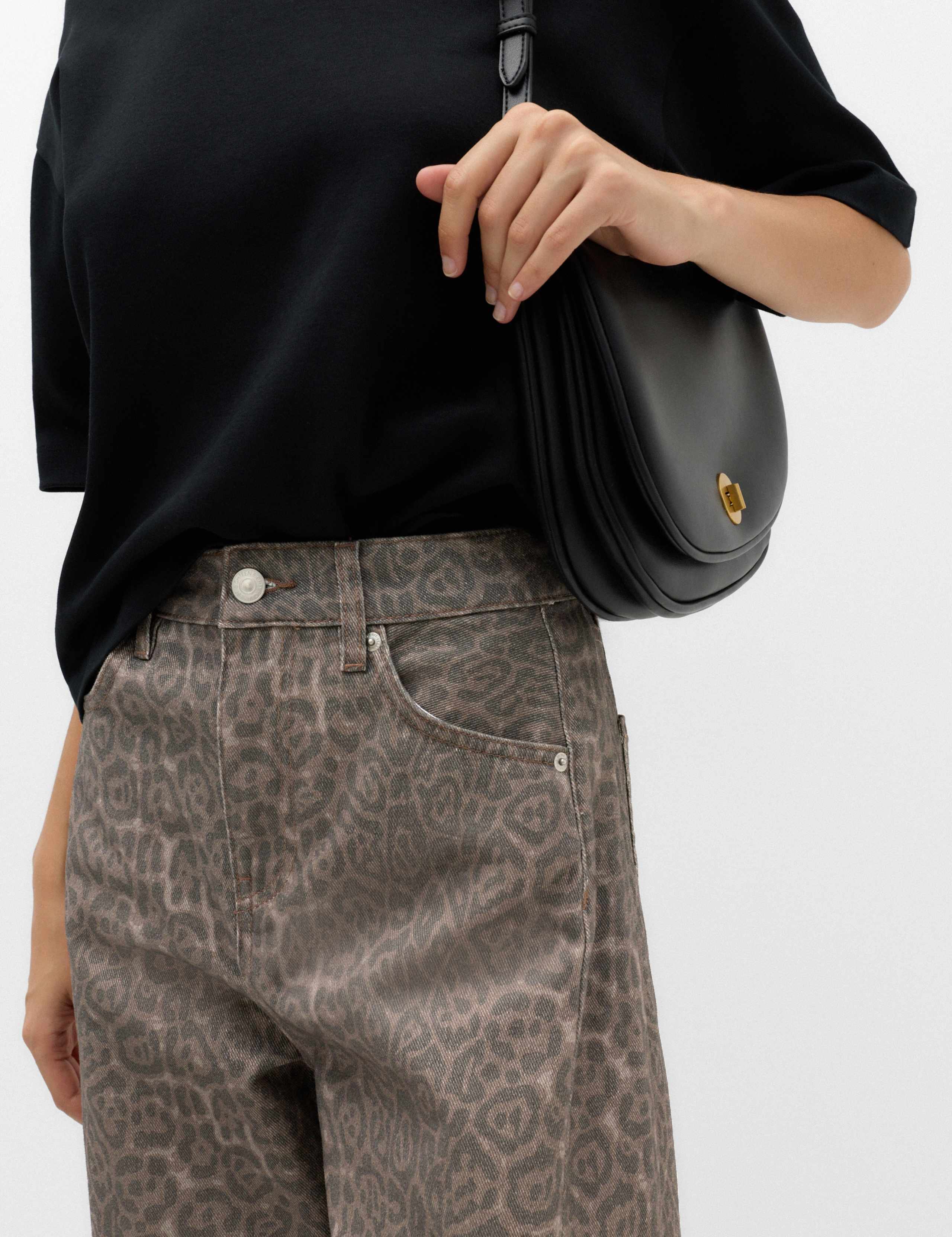 Mid Rise Animal Barrel Jeans 3 of 6