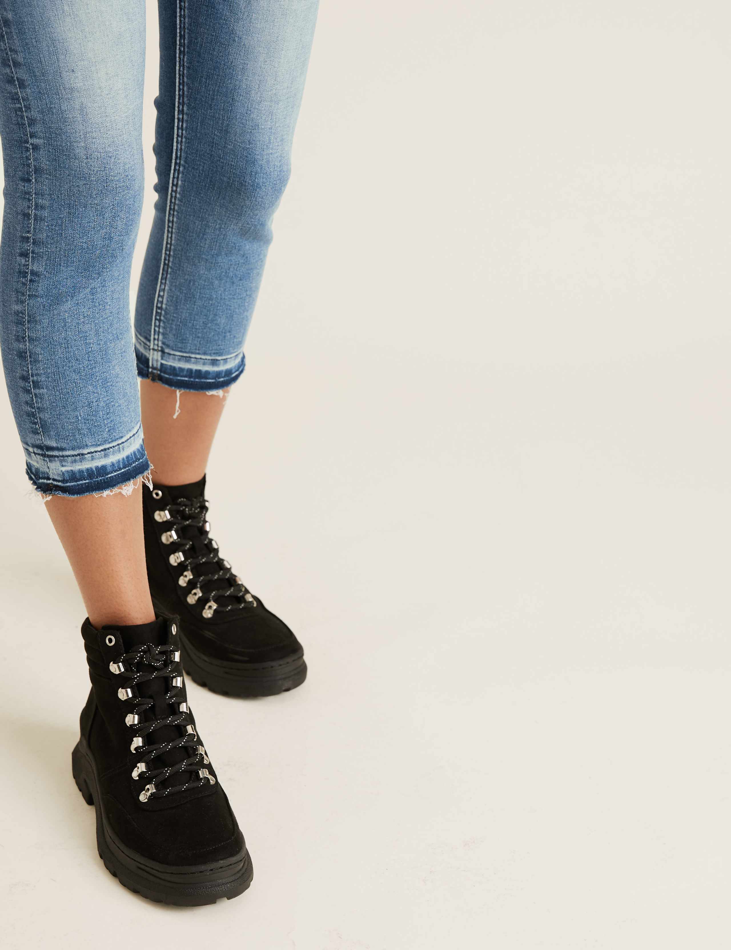 Supersoft High Waisted Skinny Cropped Jeans 5 of 6