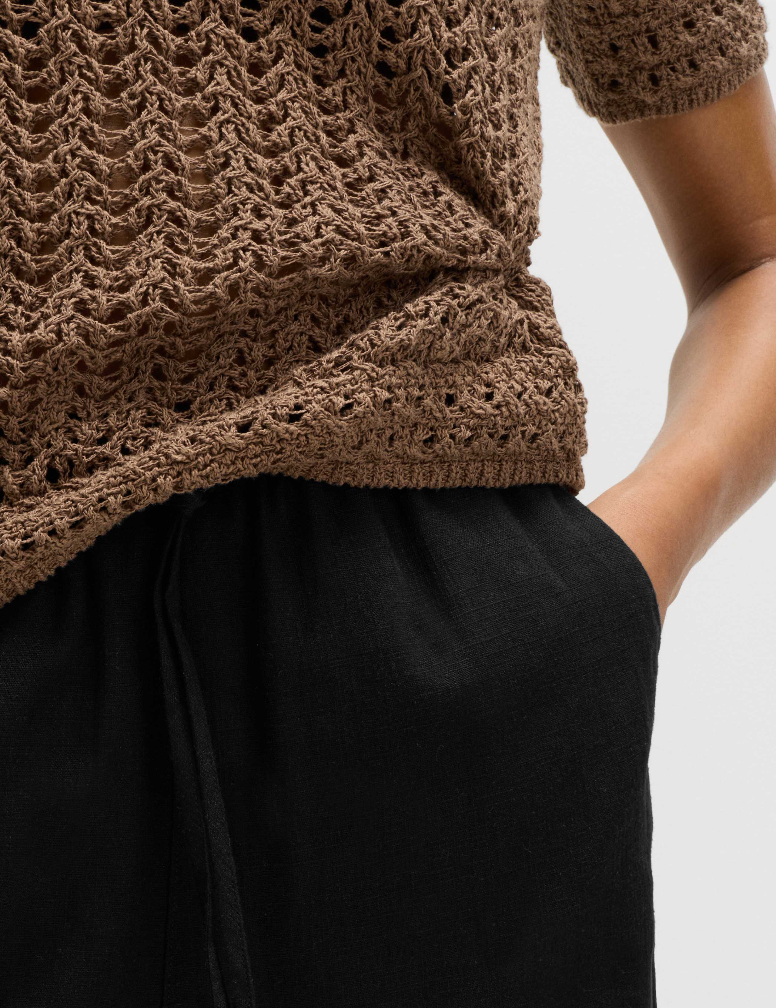 Pull On High Waisted Shorts with Linen 5 of 6