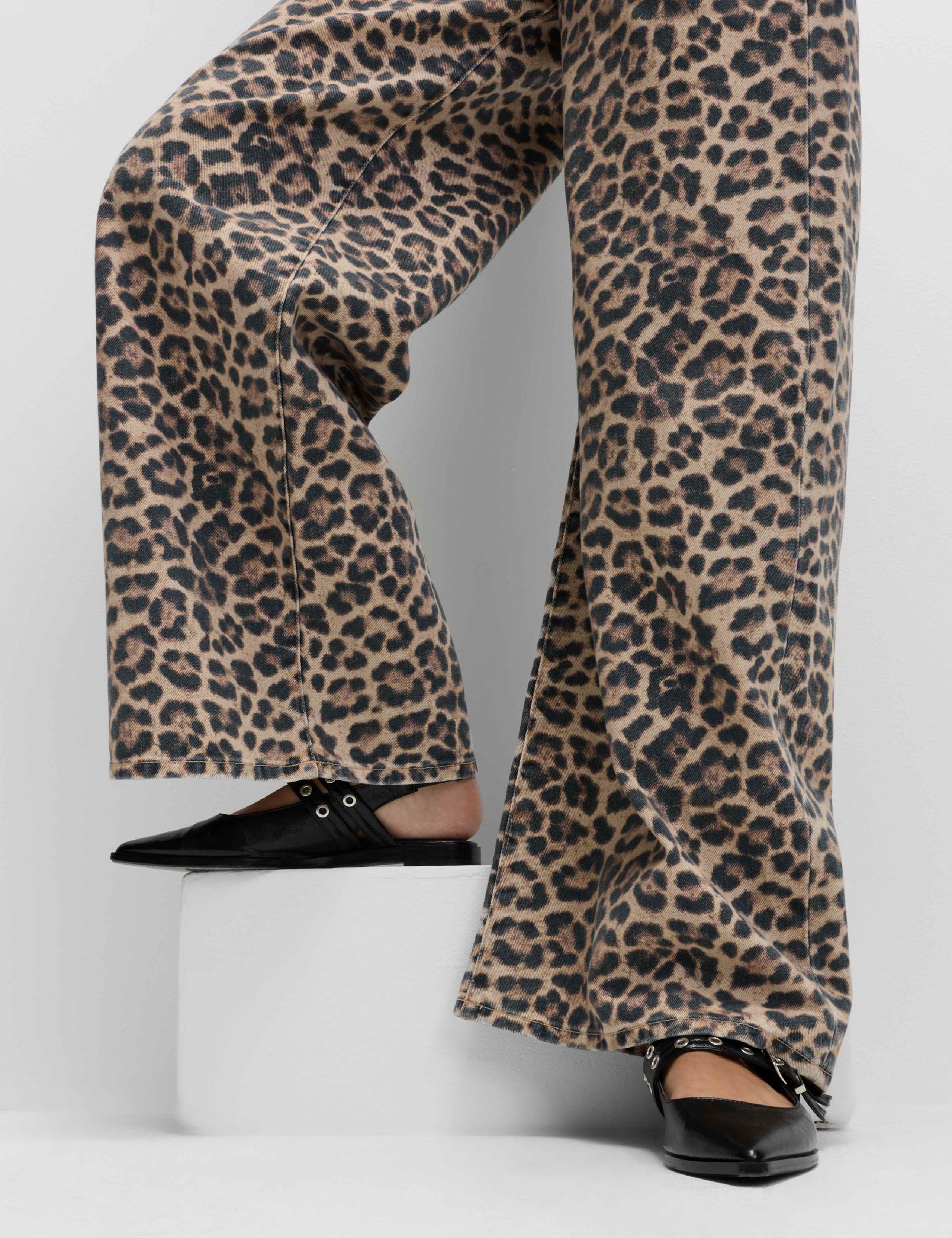 Animal Print Wide Leg Jeans 6 of 6