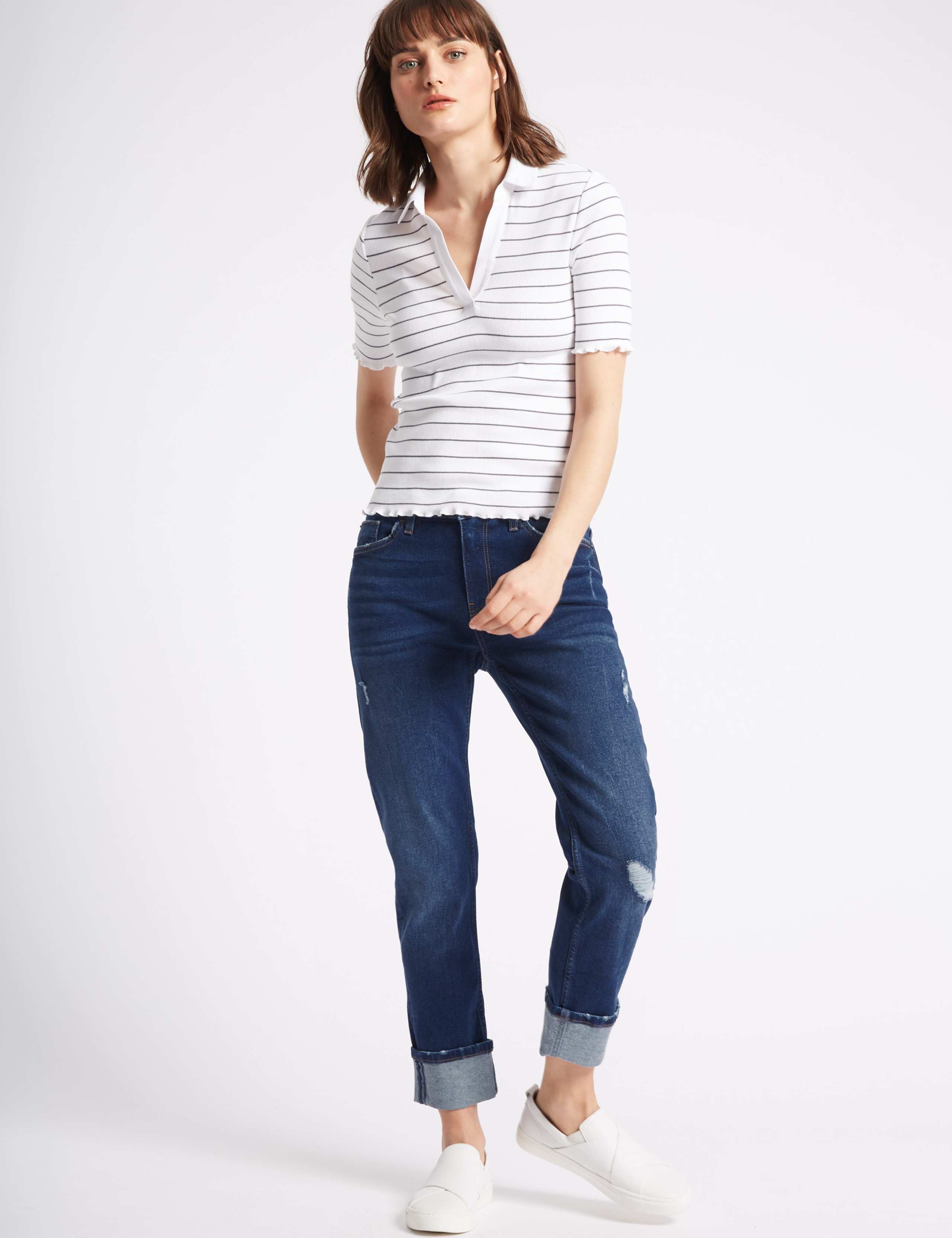 Relaxed Slim Mid Rise Jeans 3 of 6