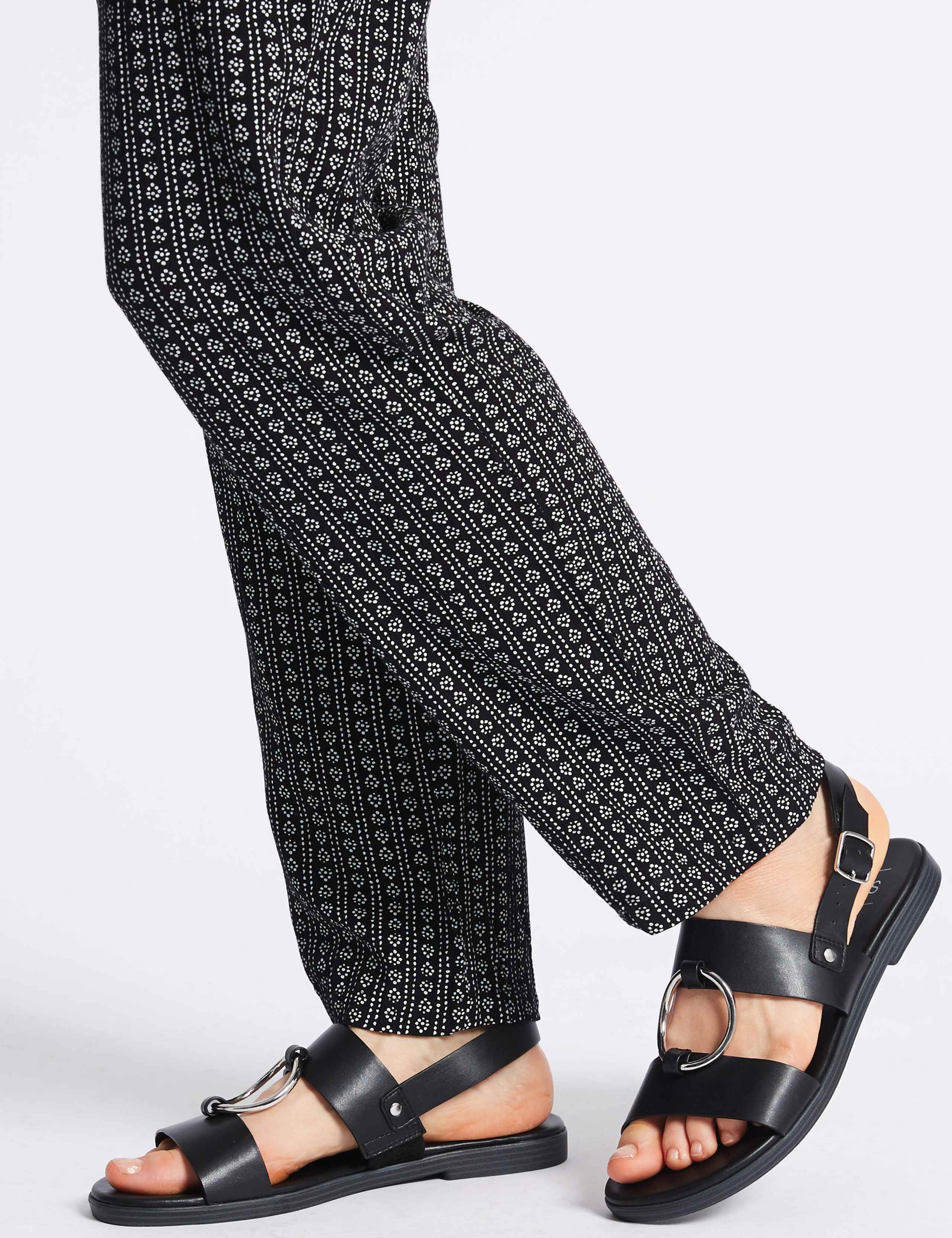 Geometric Print Tapered Leg Peg Trousers 6 of 6