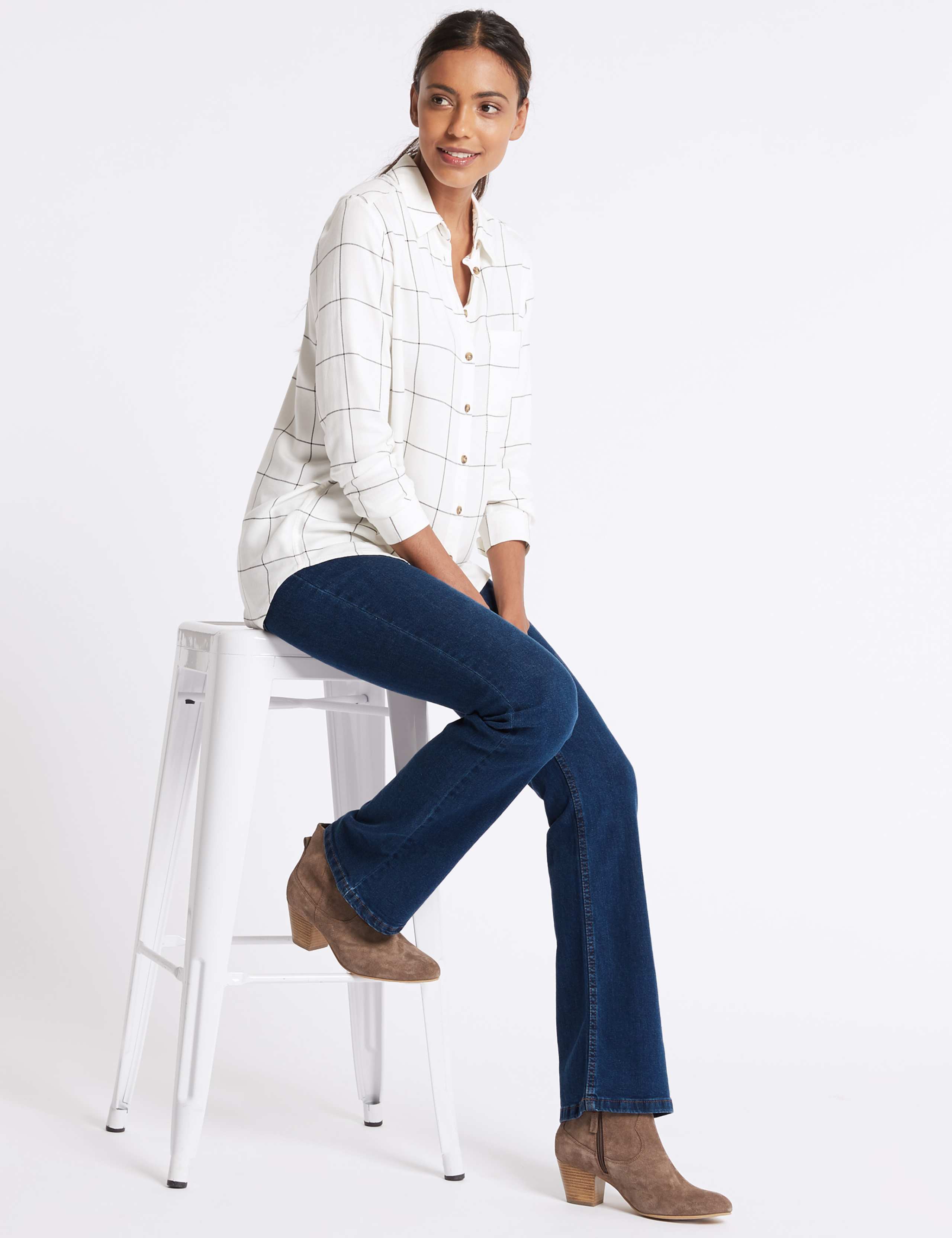 Mid Rise Slim Bootcut Flared Jeans 4 of 7