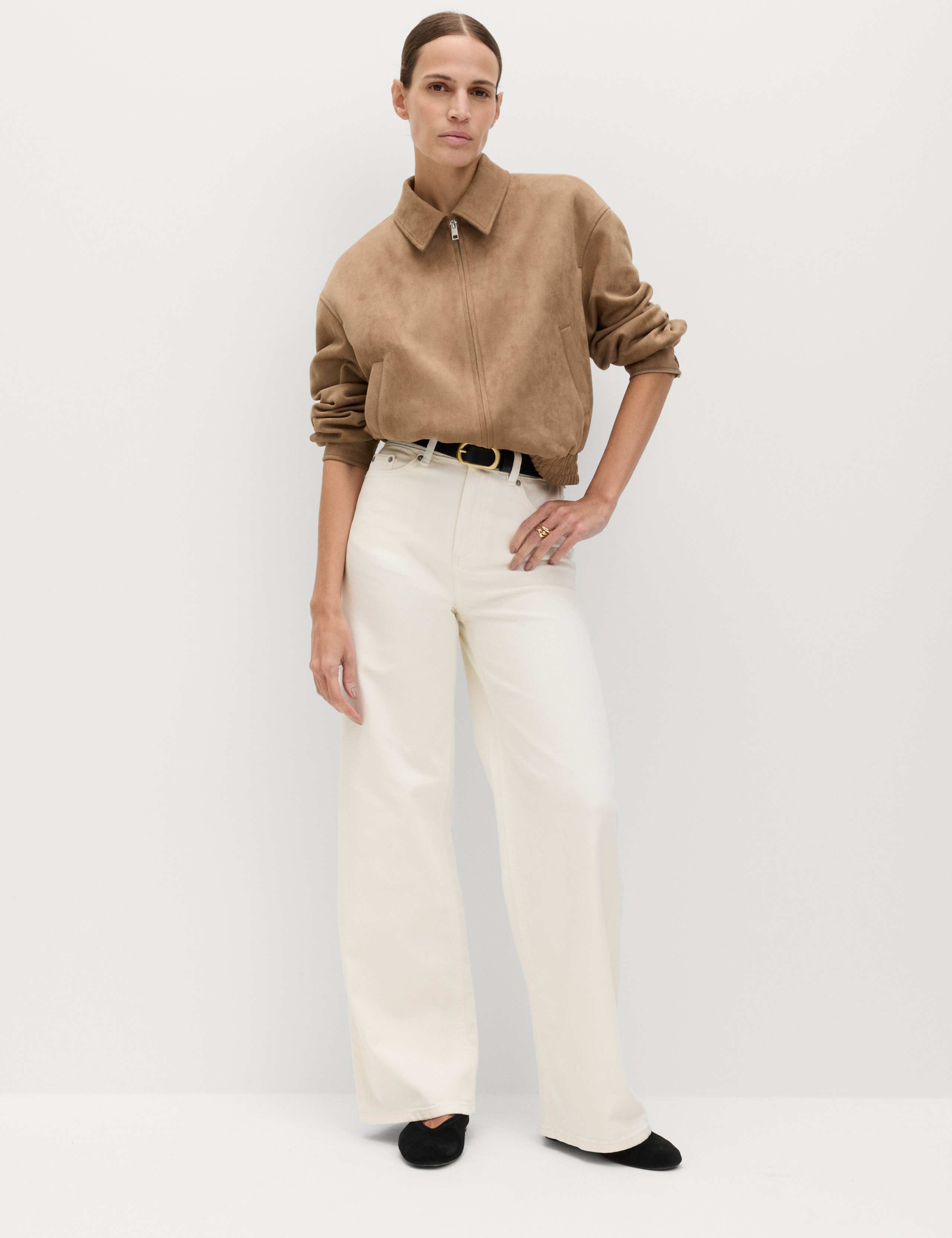 The Wide-Leg Jeans 1 of 6