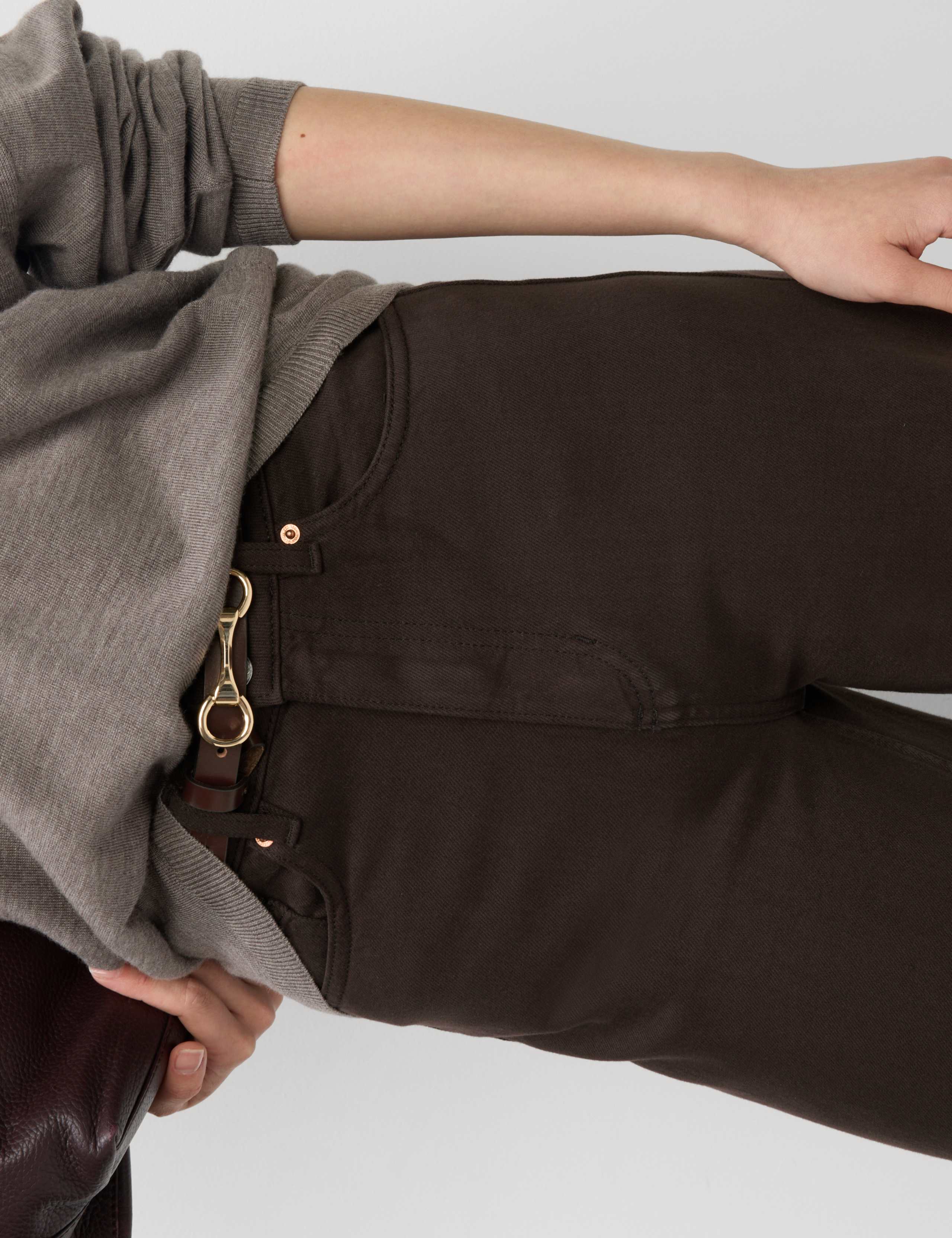 The Wide-Leg Jeans 4 of 6