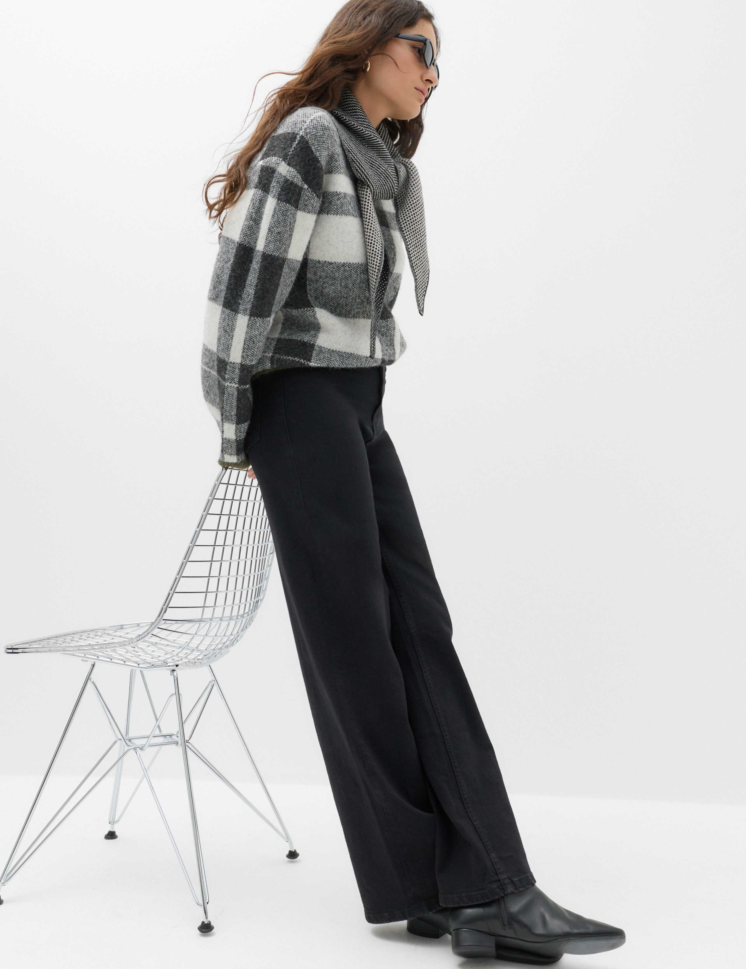 The Wide-Leg Jeans 7 of 7