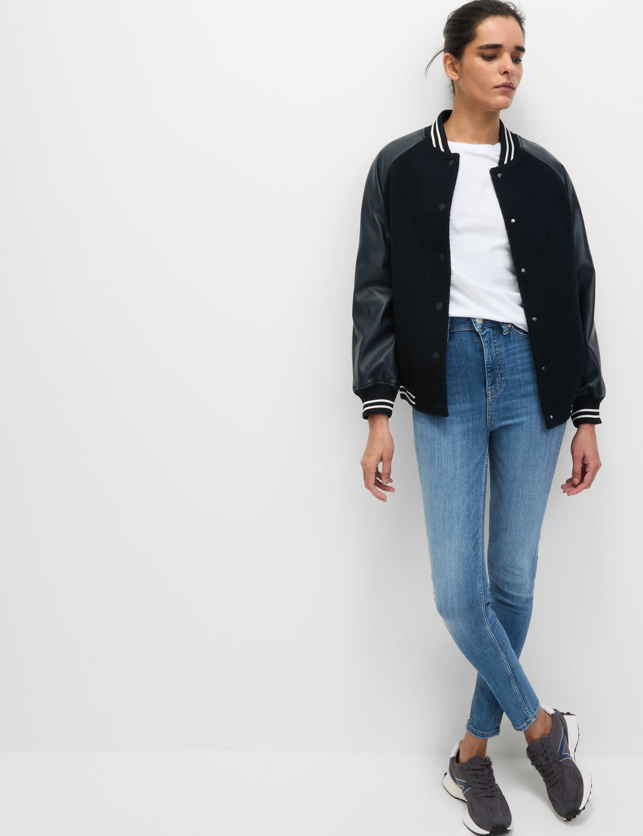 Ivy Supersoft High Waisted Skinny Jeans 1 of 3