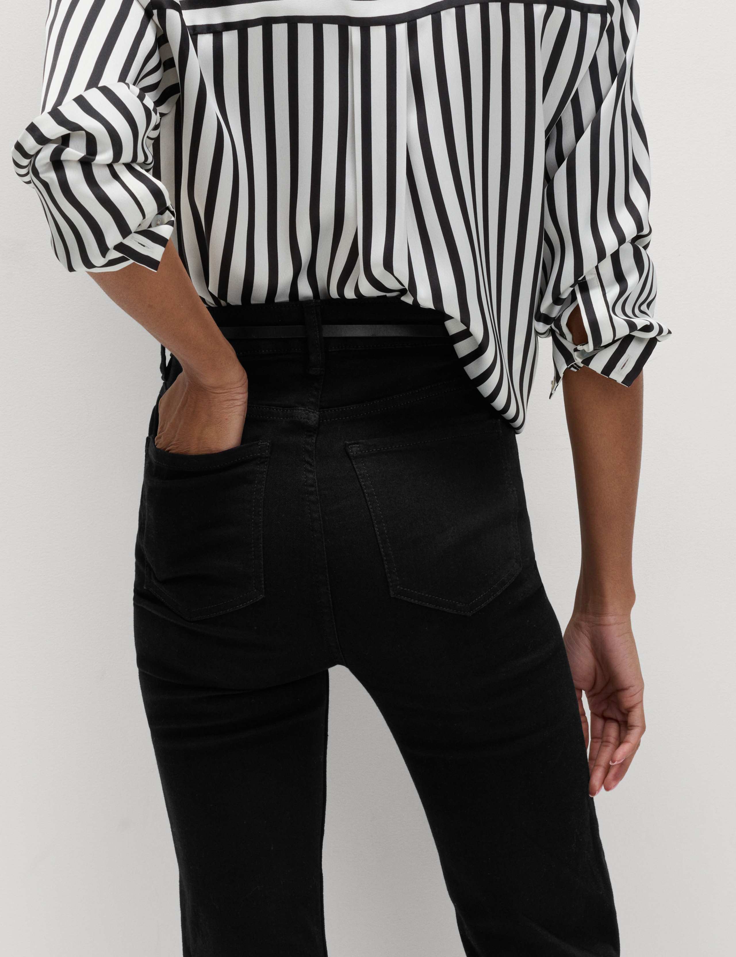 Sienna Supersoft High Waisted Jeans 5 of 6