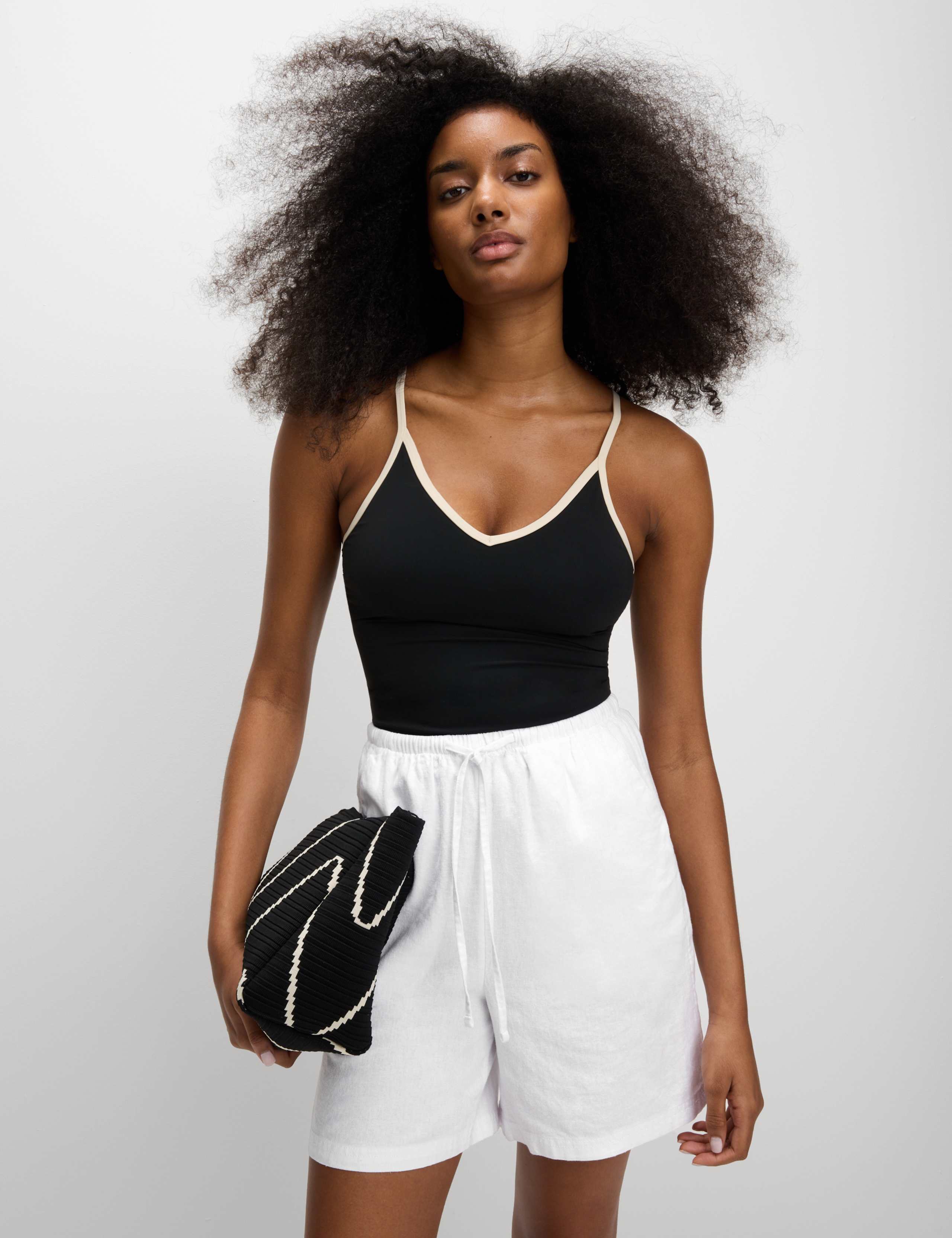 Linen Rich High Waisted Shorts 3 of 5