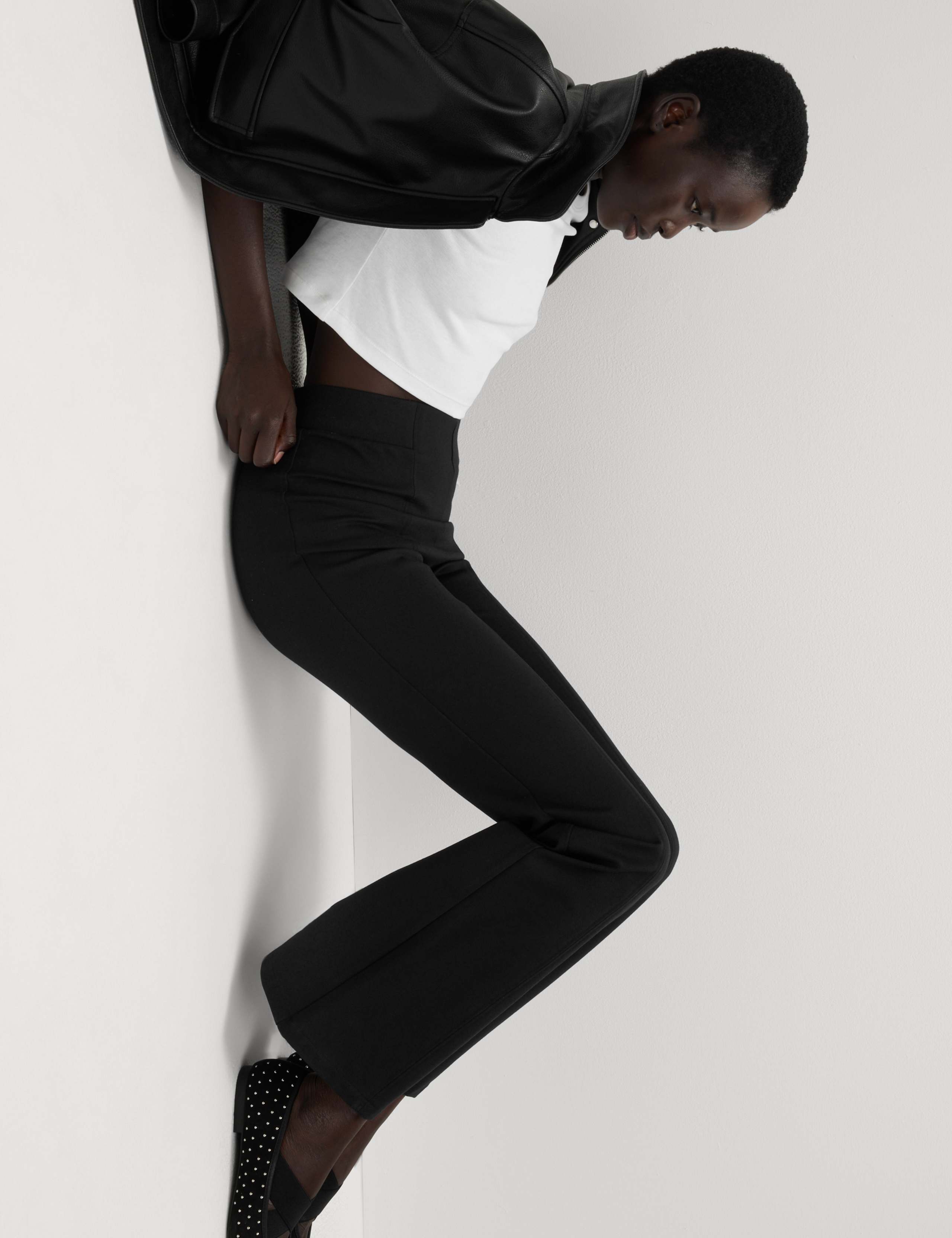Ponte High Waisted Kickflare Leggings 3 of 7
