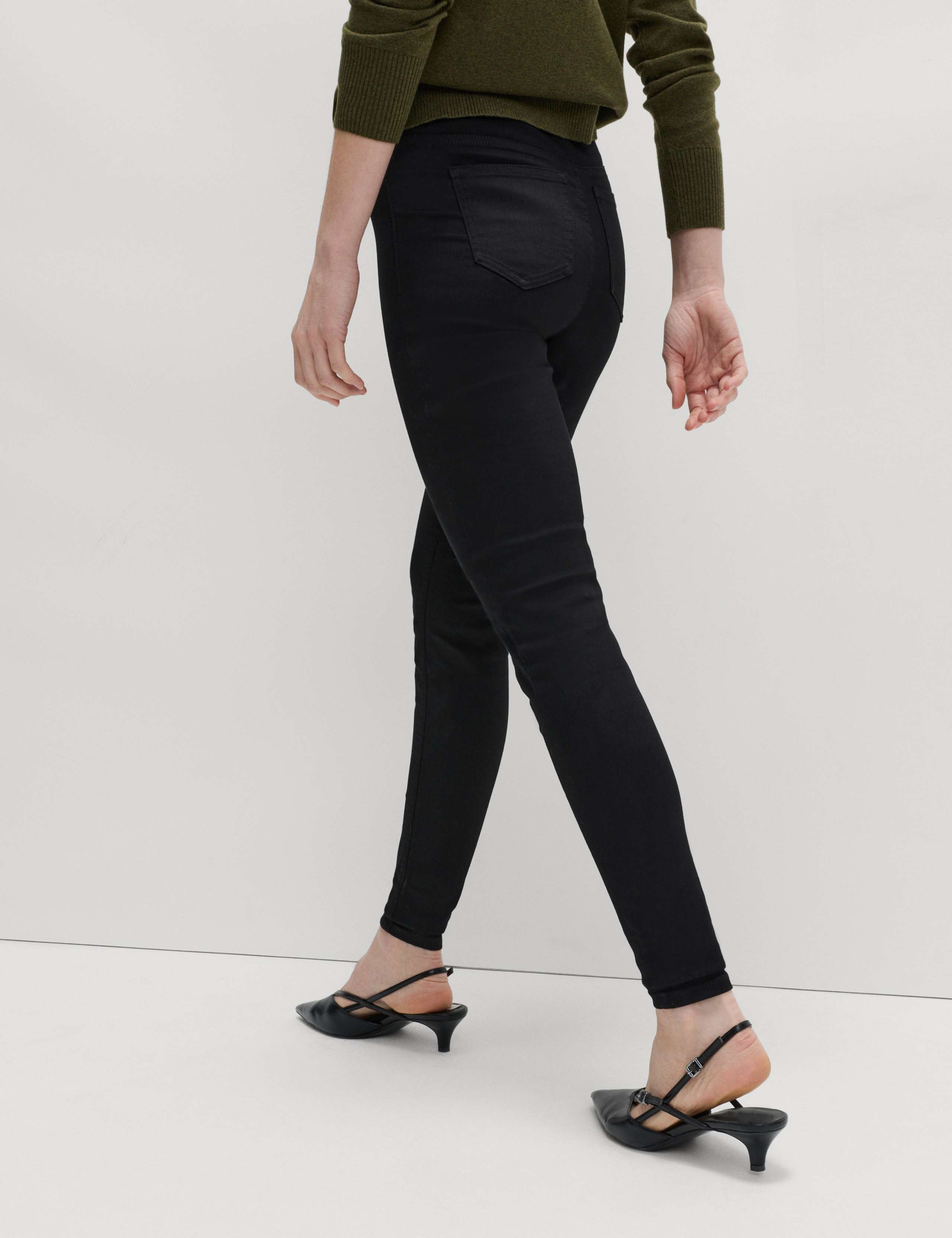 Pull on High Waisted Jegging 5 of 5