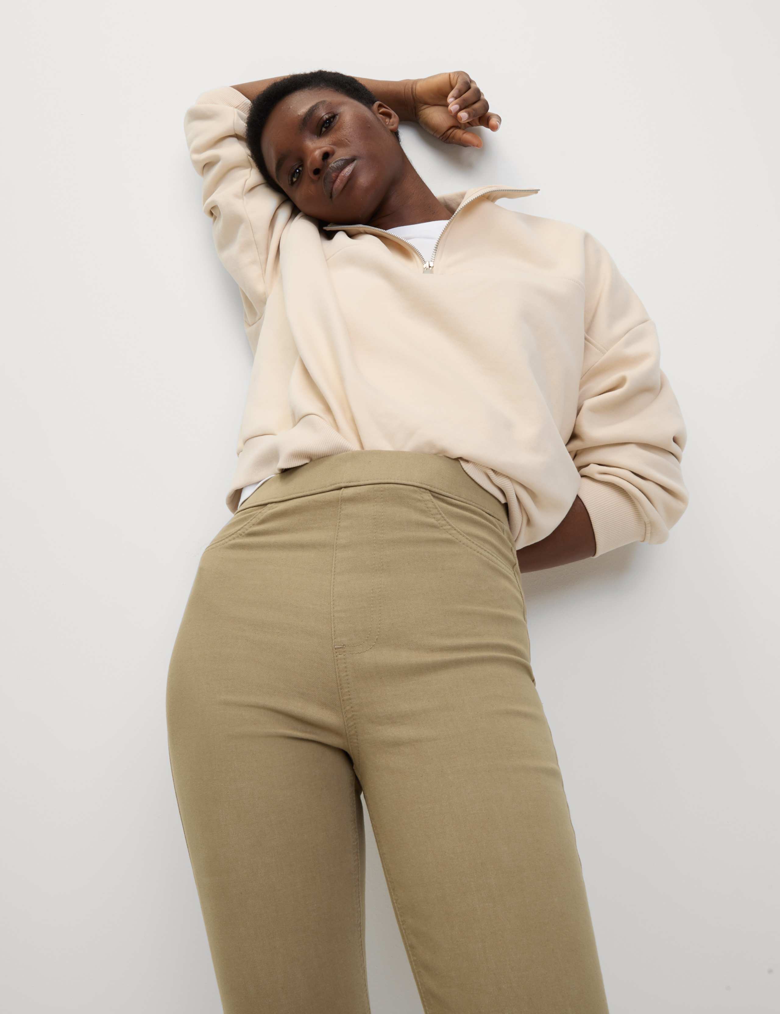 Pull on High Waisted Jegging 4 of 6