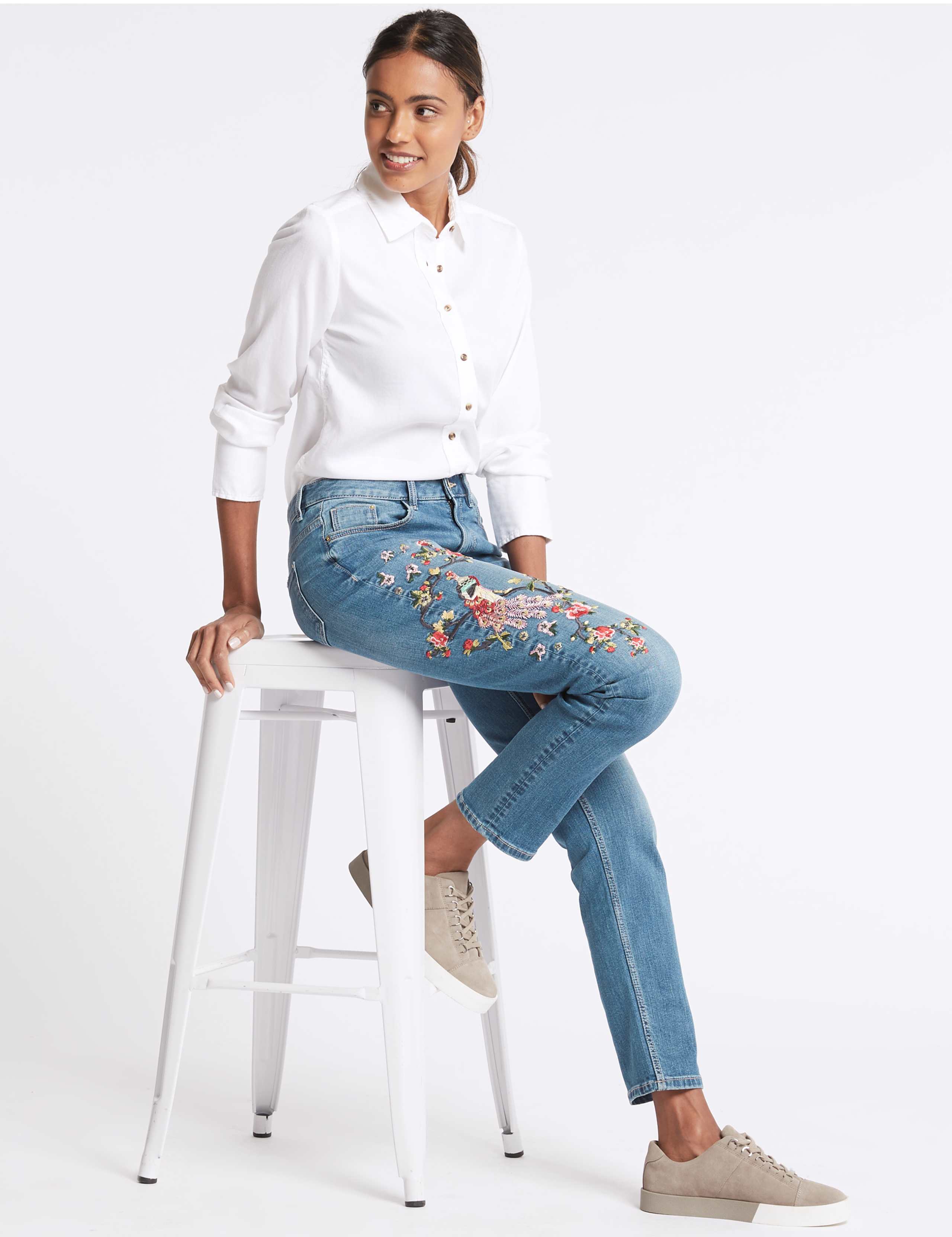 Floral Embroidered Mid Rise Jeans 3 of 7