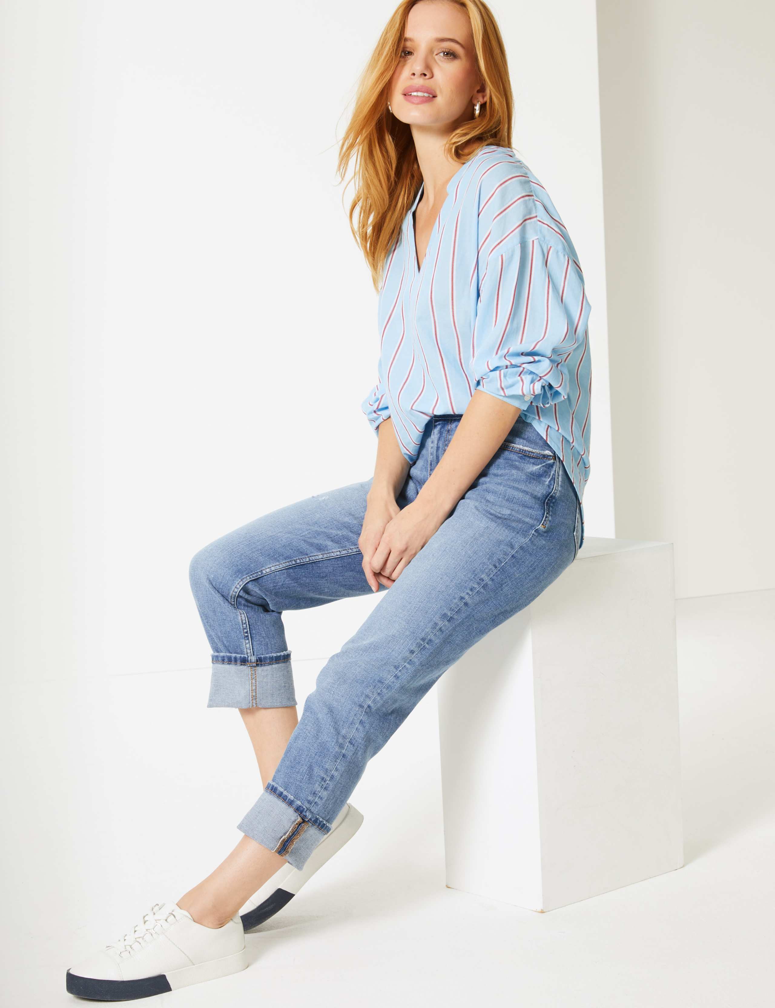 PETITE Mid Rise Relaxed Slim Jeans 1 of 6