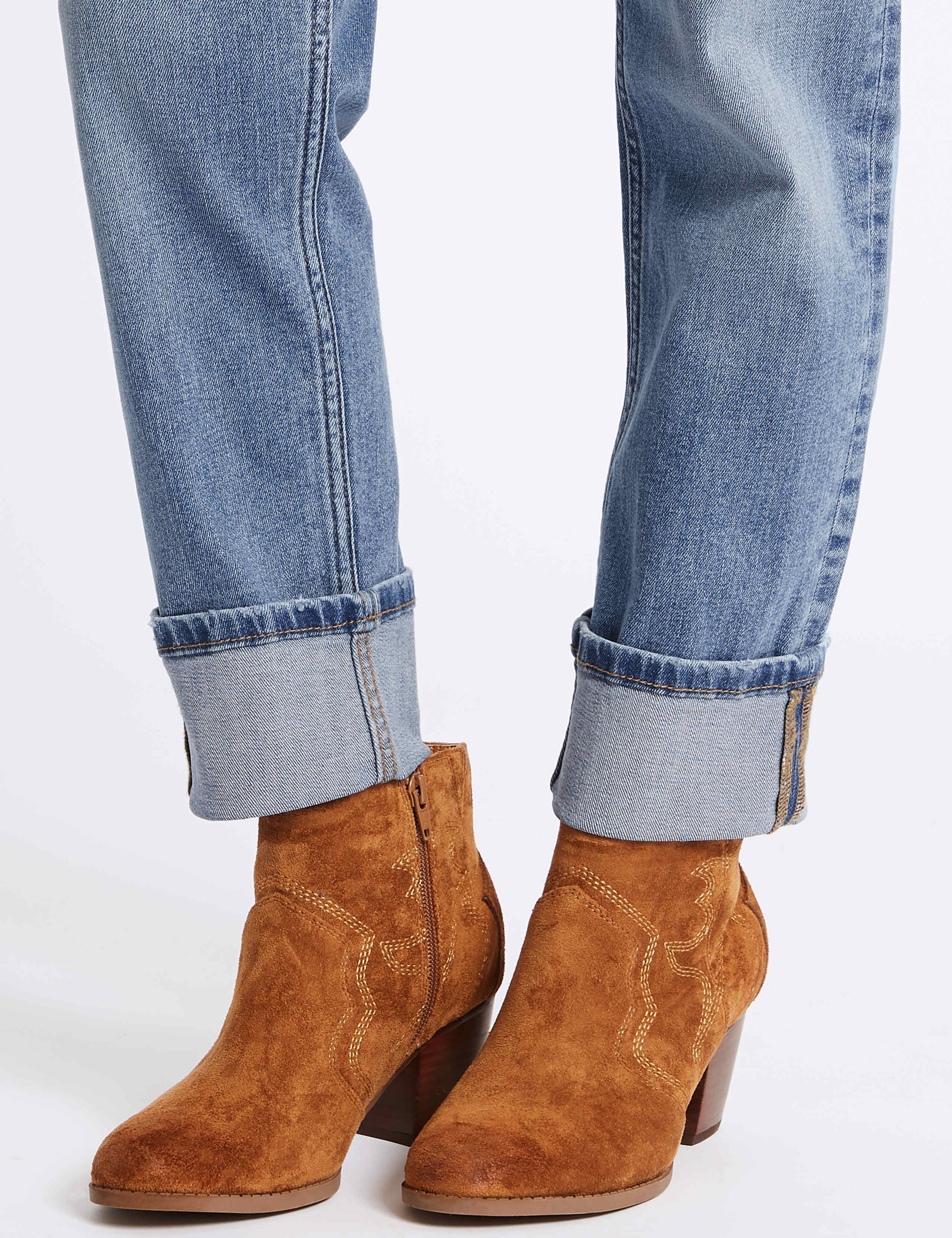 PETITE Mid Rise Relaxed Slim Jeans 6 of 6