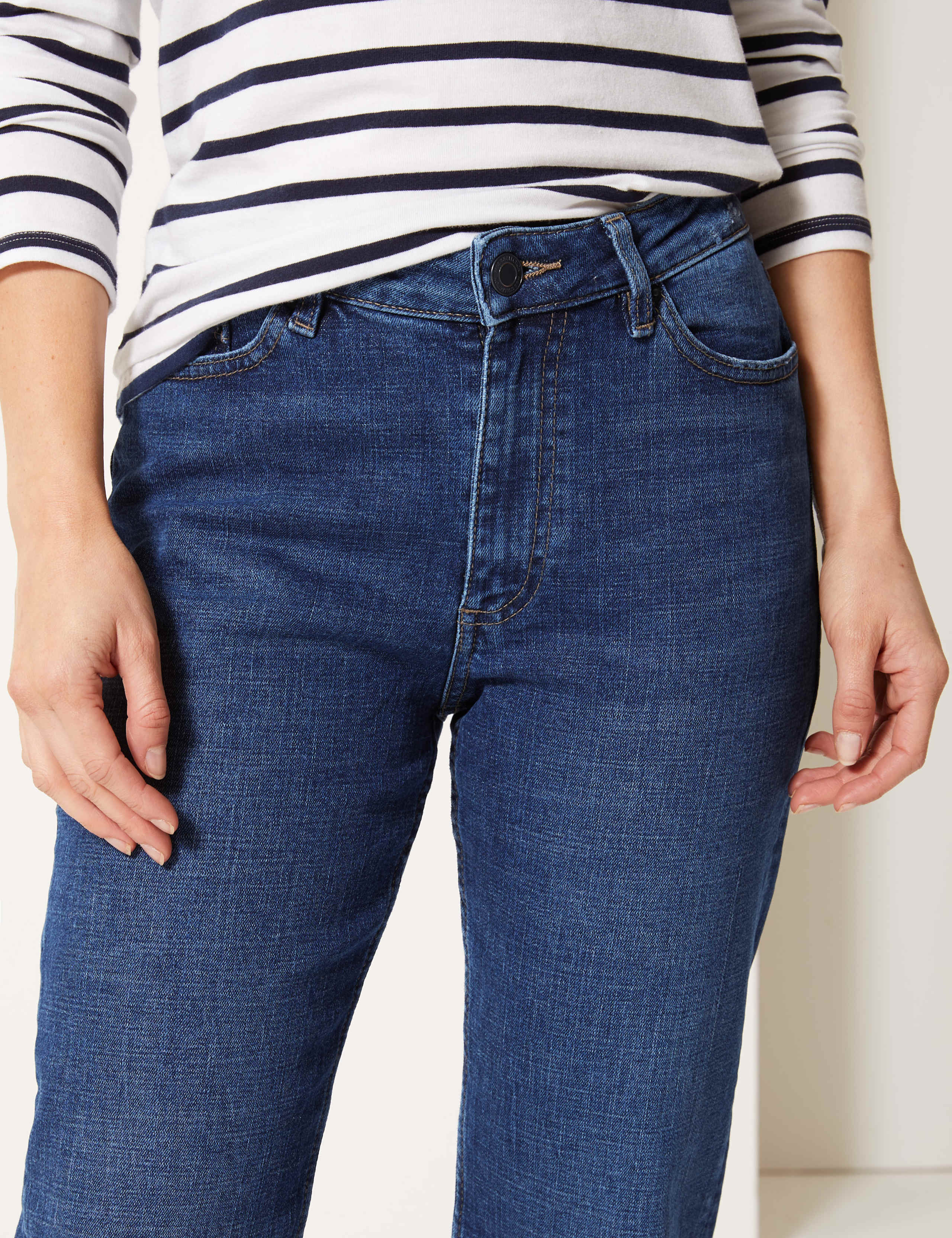 PETITE Ankle Grazer Jeans 3 of 4