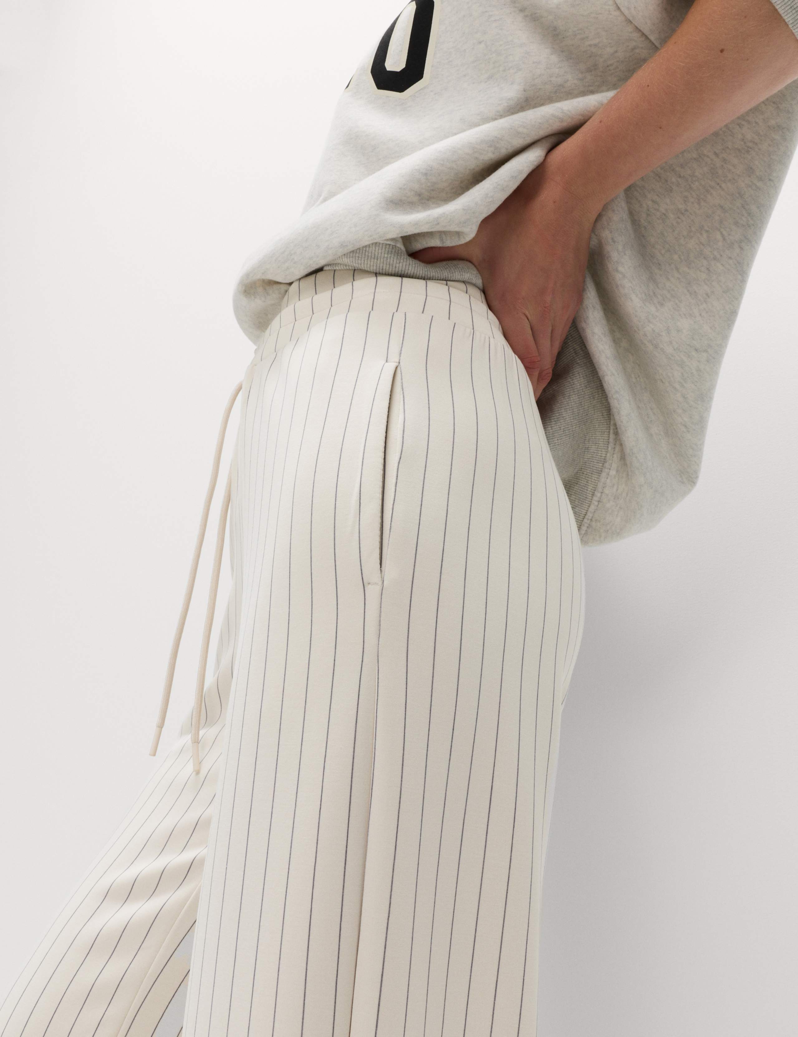 Joggers 3 of 6